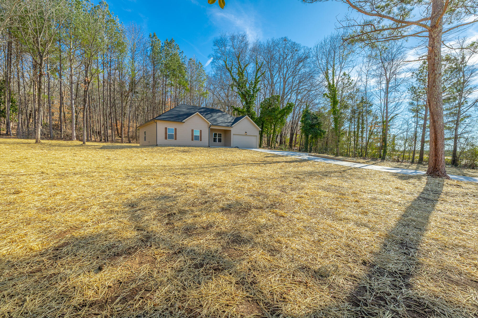 4941 Round Pond Road, LaFayette