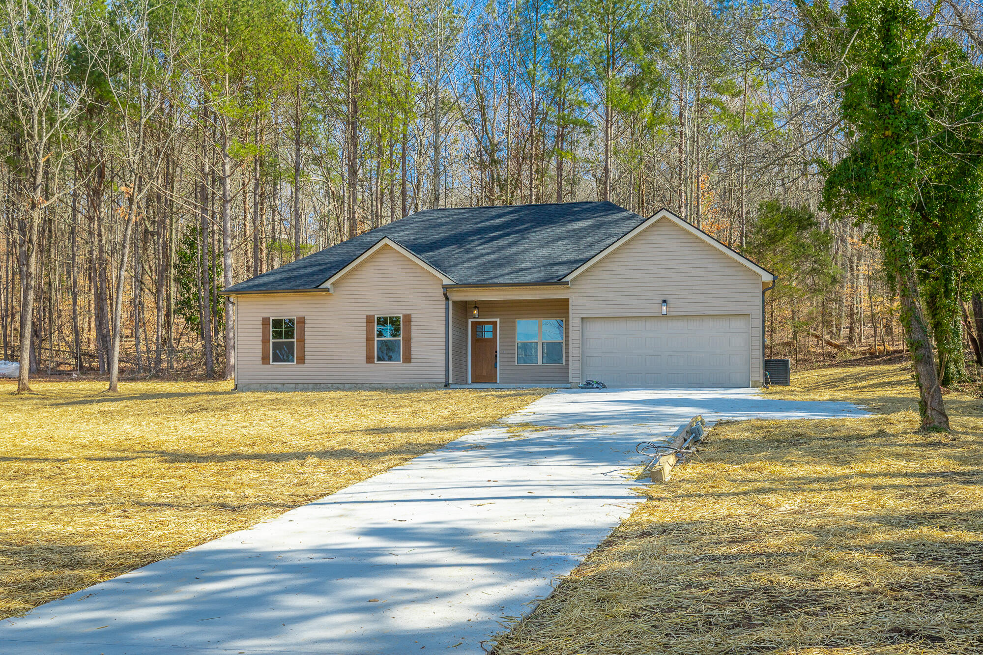 4941 Round Pond Road, LaFayette