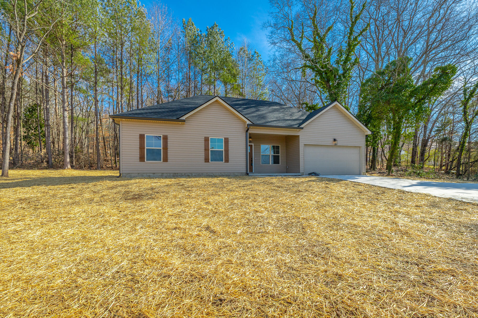 4941 Round Pond Road, LaFayette