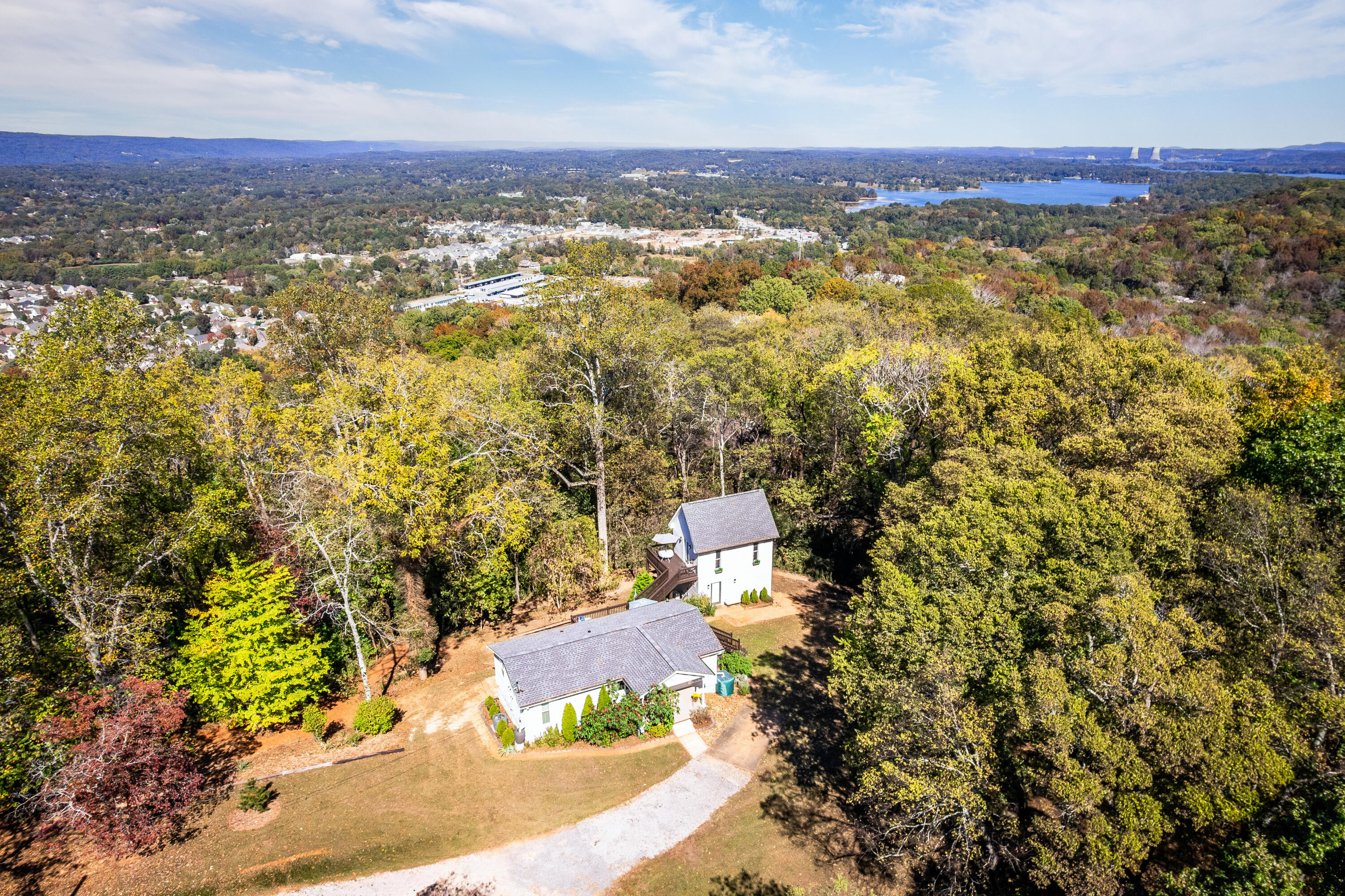 6572 Fairview Road, Hixson