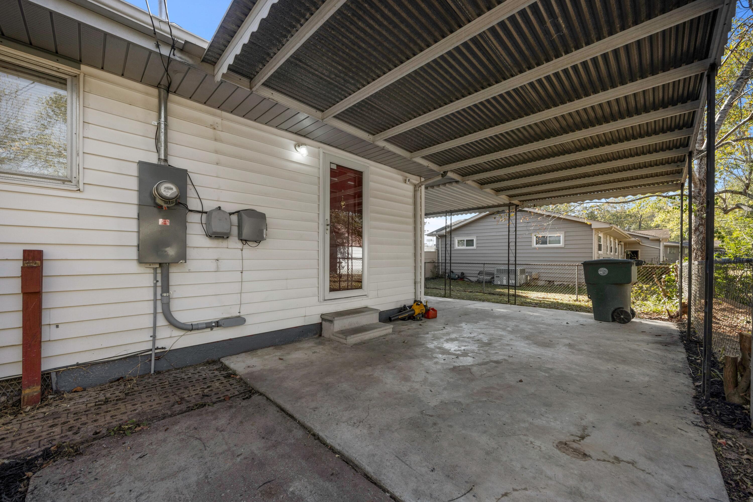 1422 Cloverdale Circle