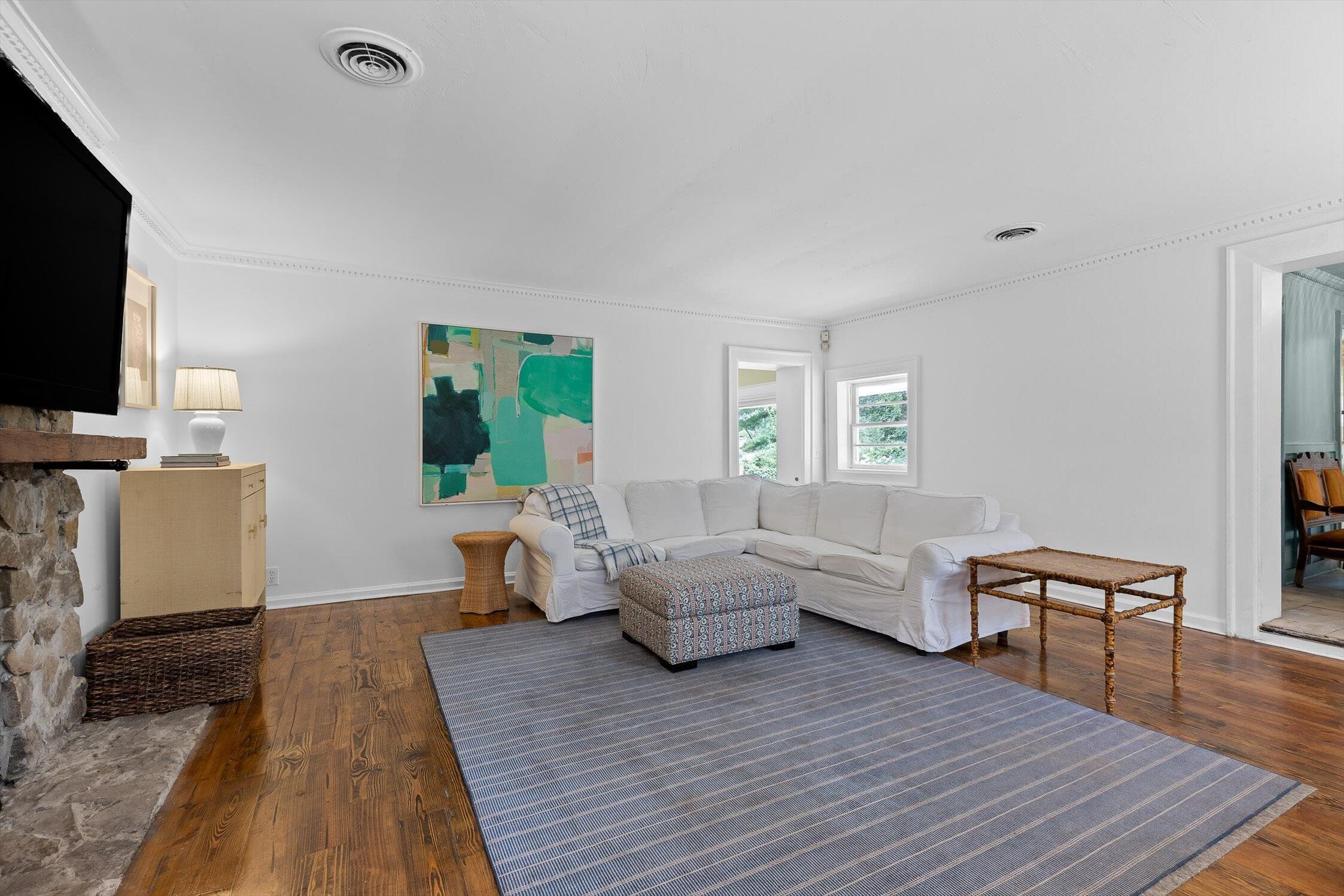 1211 Cinderella Road