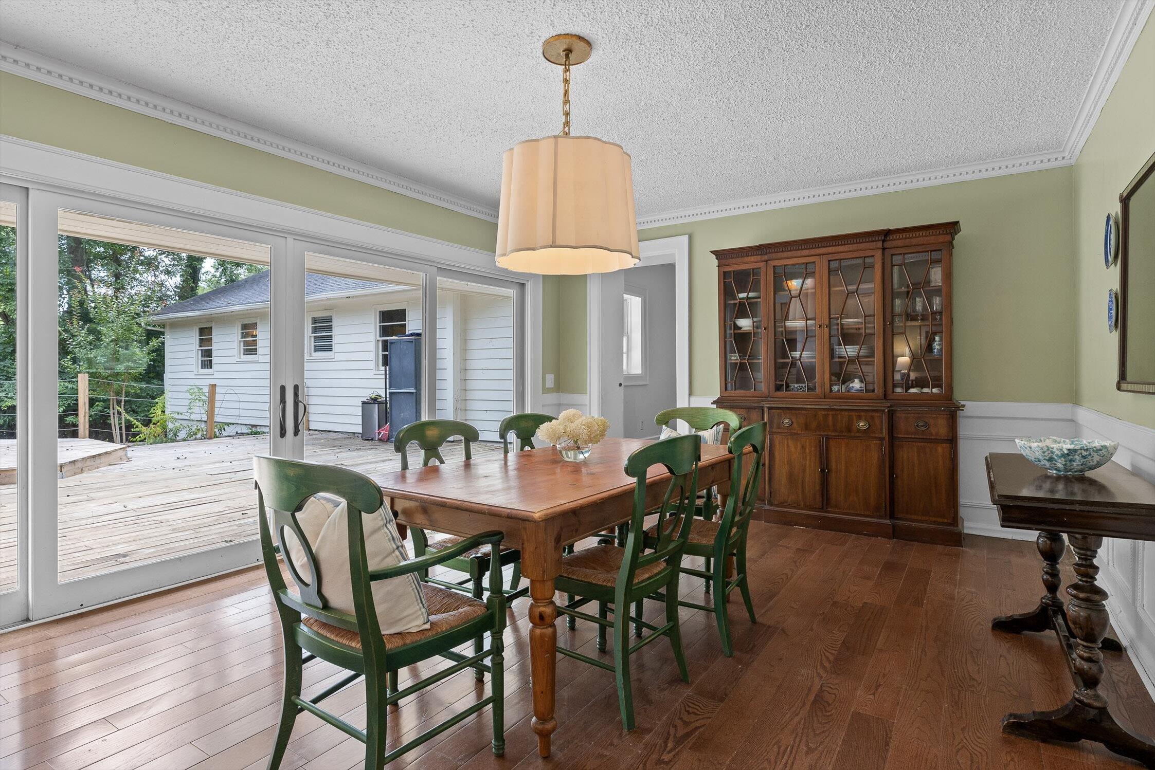 1211 Cinderella Road