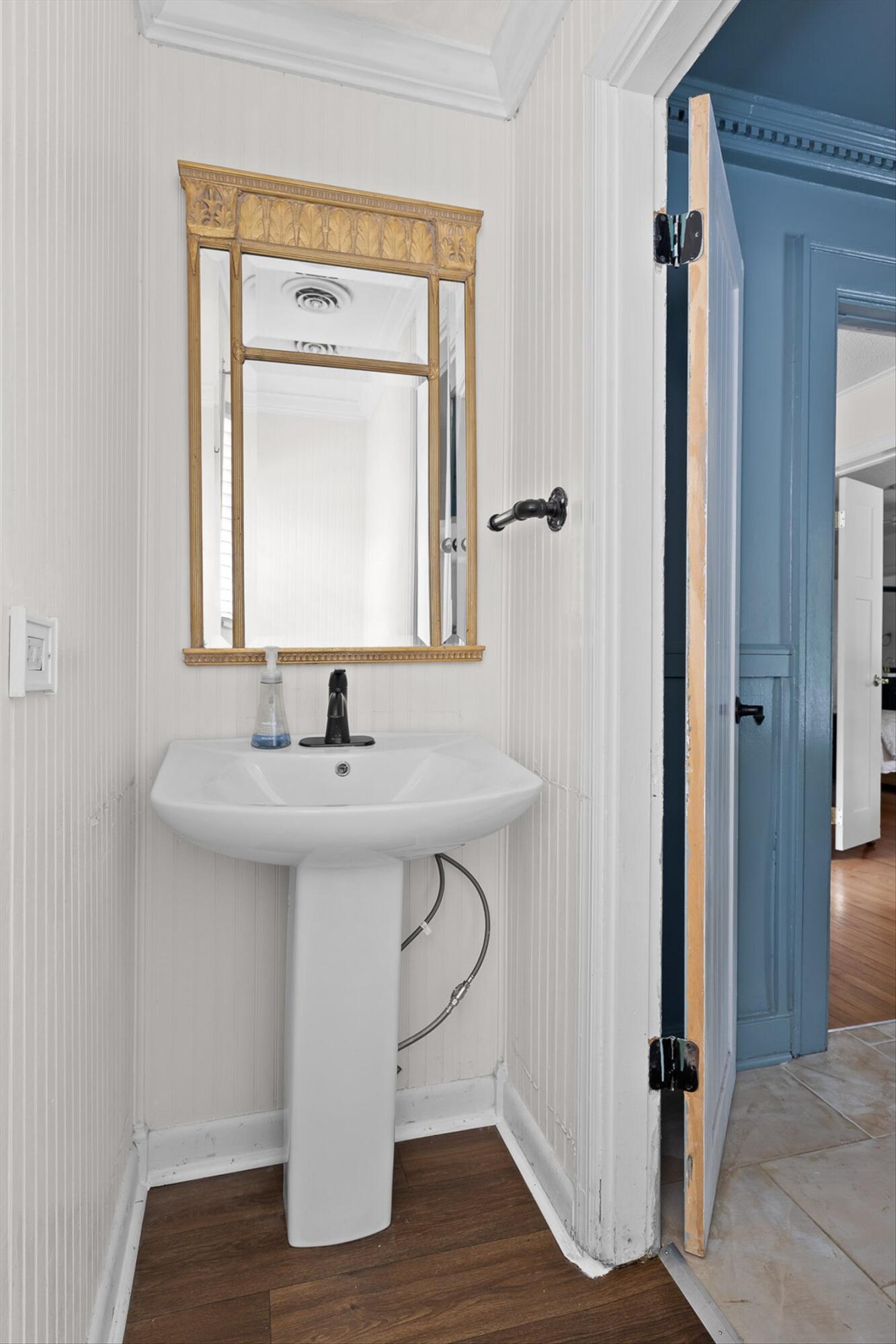 1211 Cinderella Road