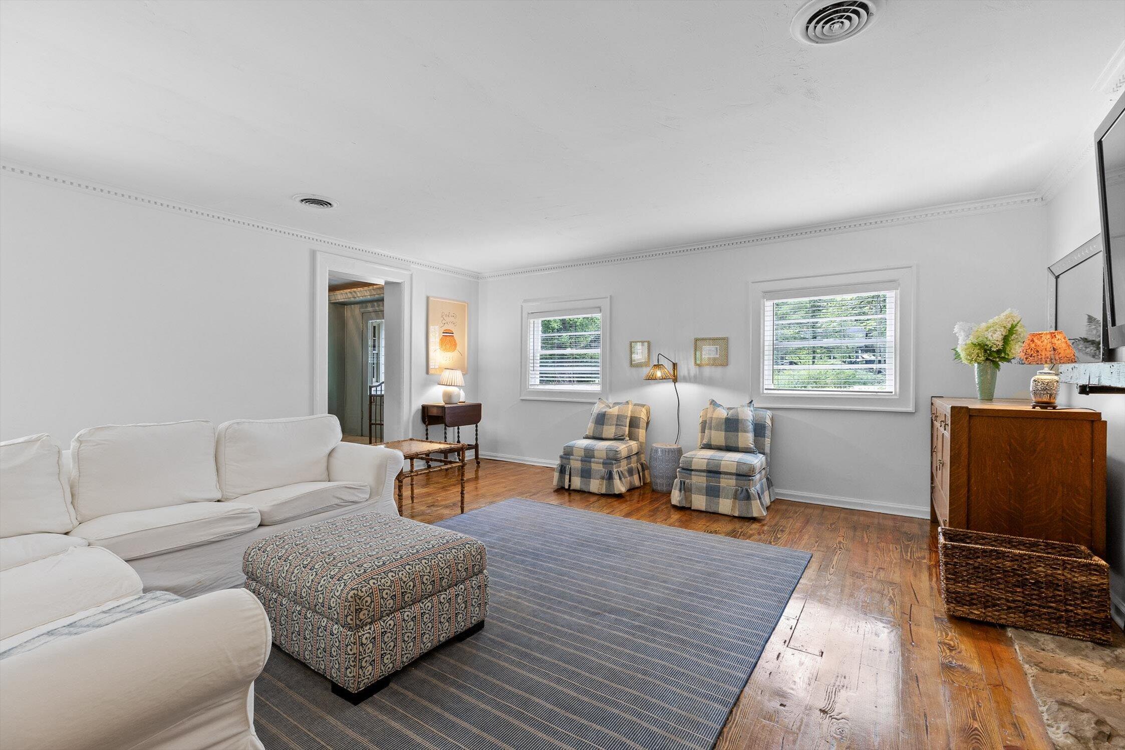 1211 Cinderella Road