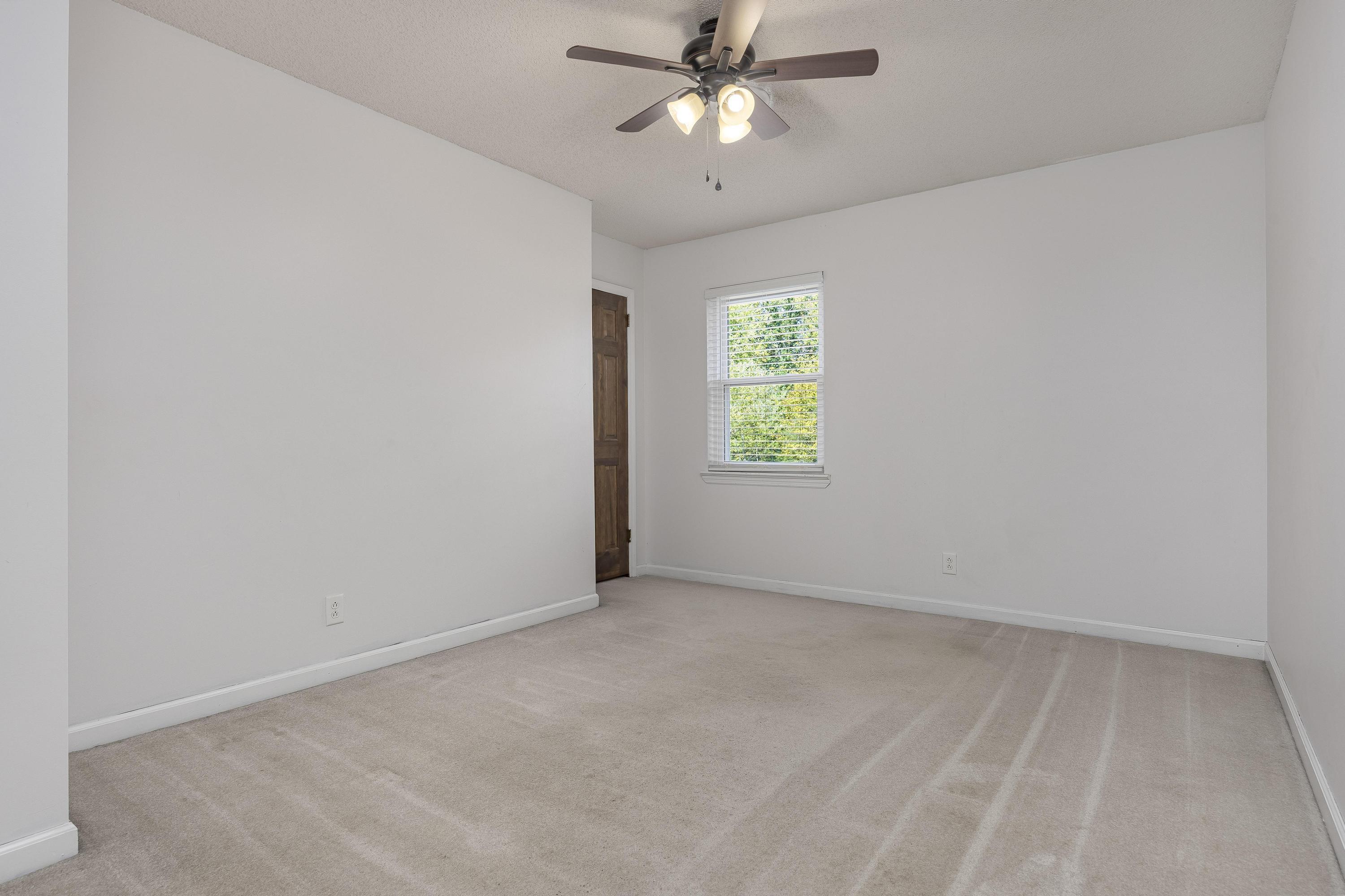 2004 Revolutionary Lane, Hixson