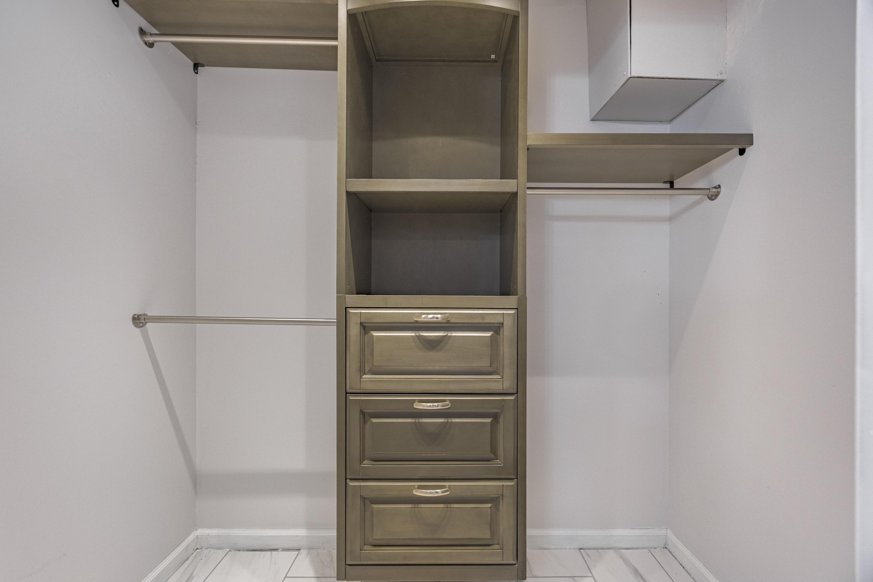 2004 Revolutionary Lane, Hixson