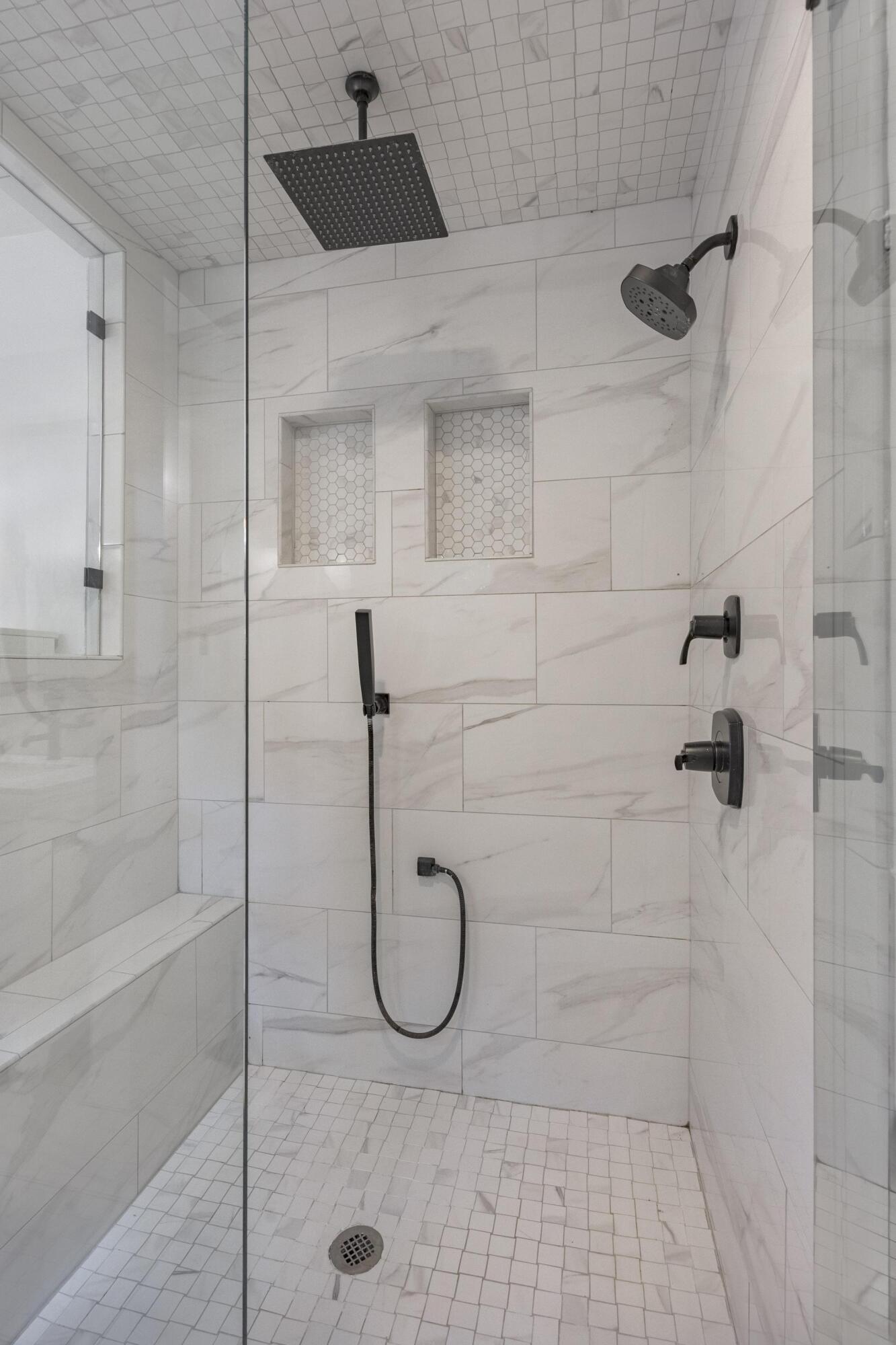 2004 Revolutionary Lane, Hixson