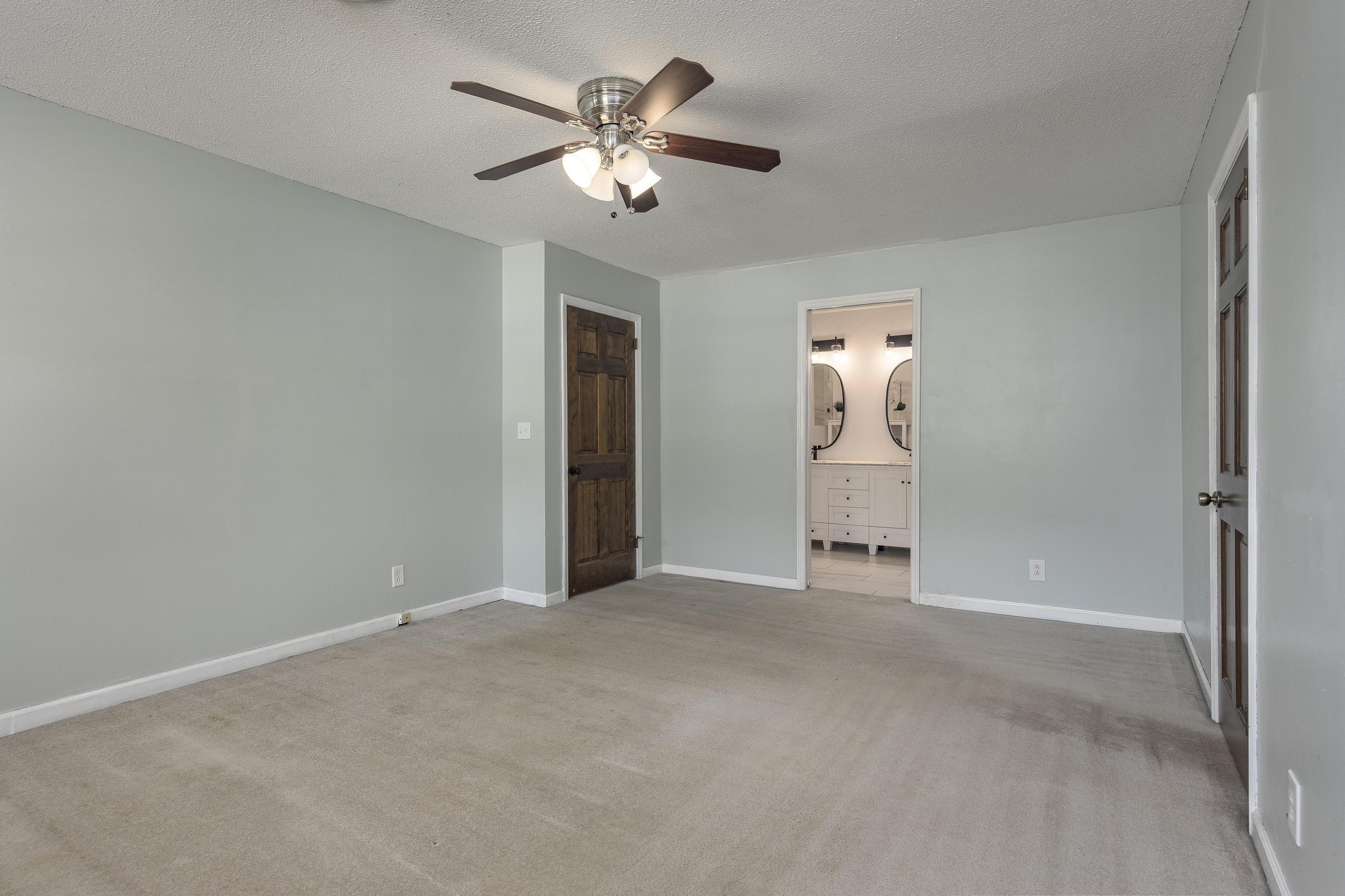 2004 Revolutionary Lane, Hixson