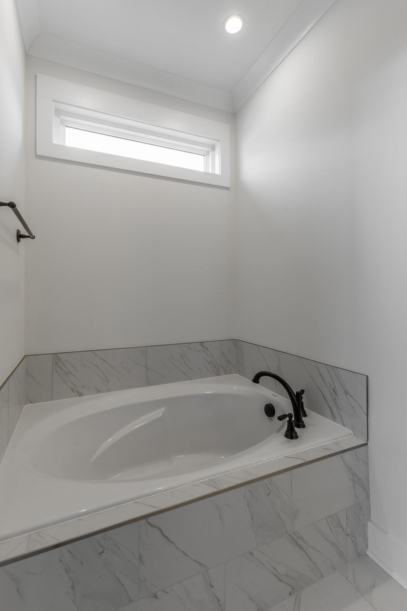 859 Live Oak Road, Ringgold