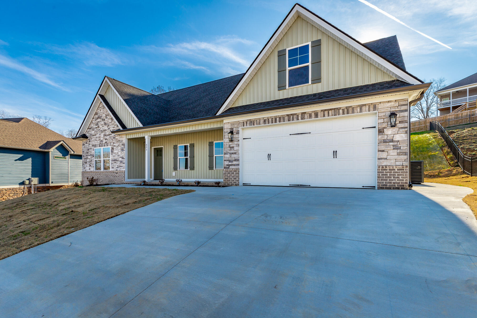 859 Live Oak Road, Ringgold