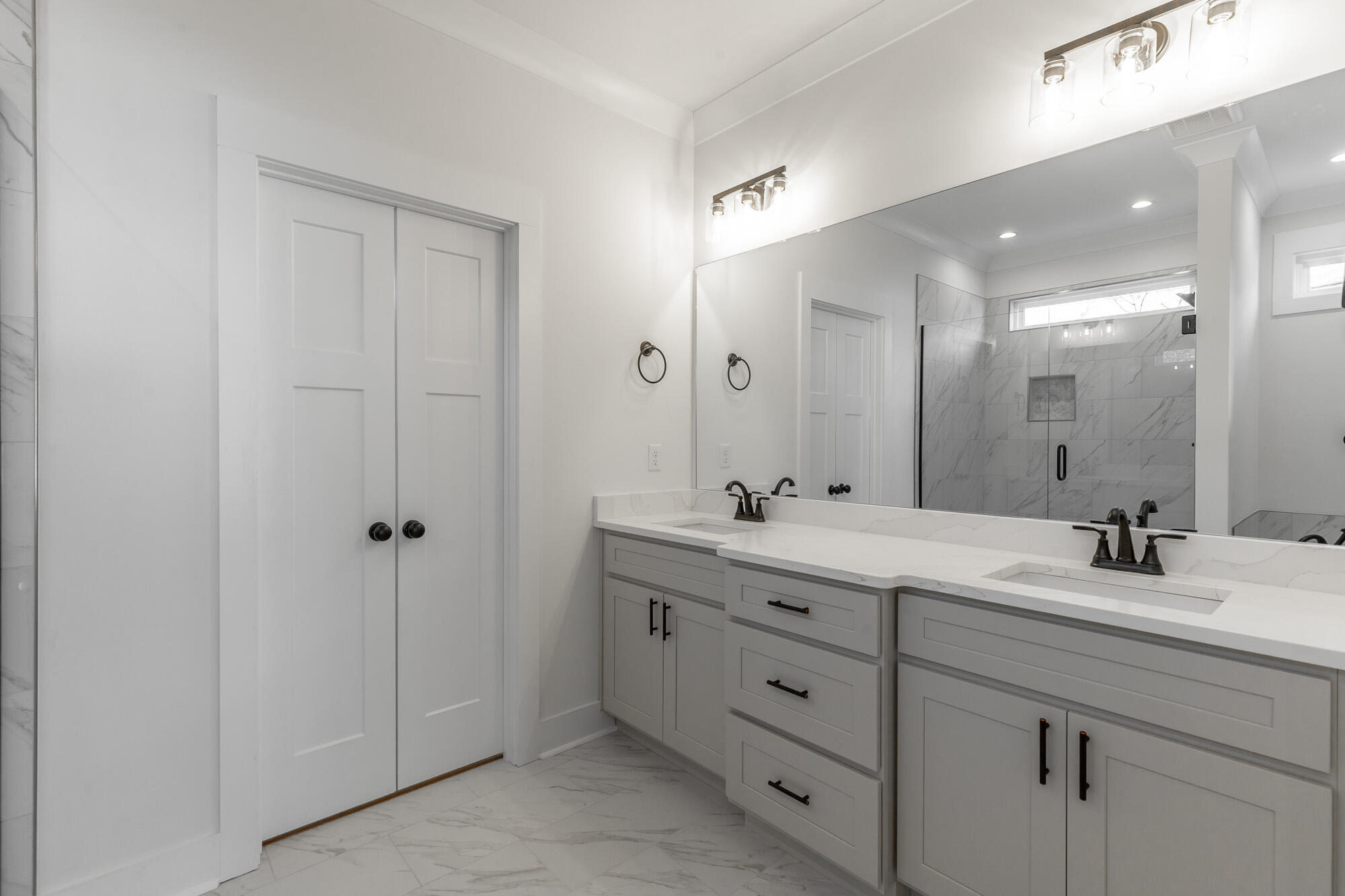 859 Live Oak Road, Ringgold