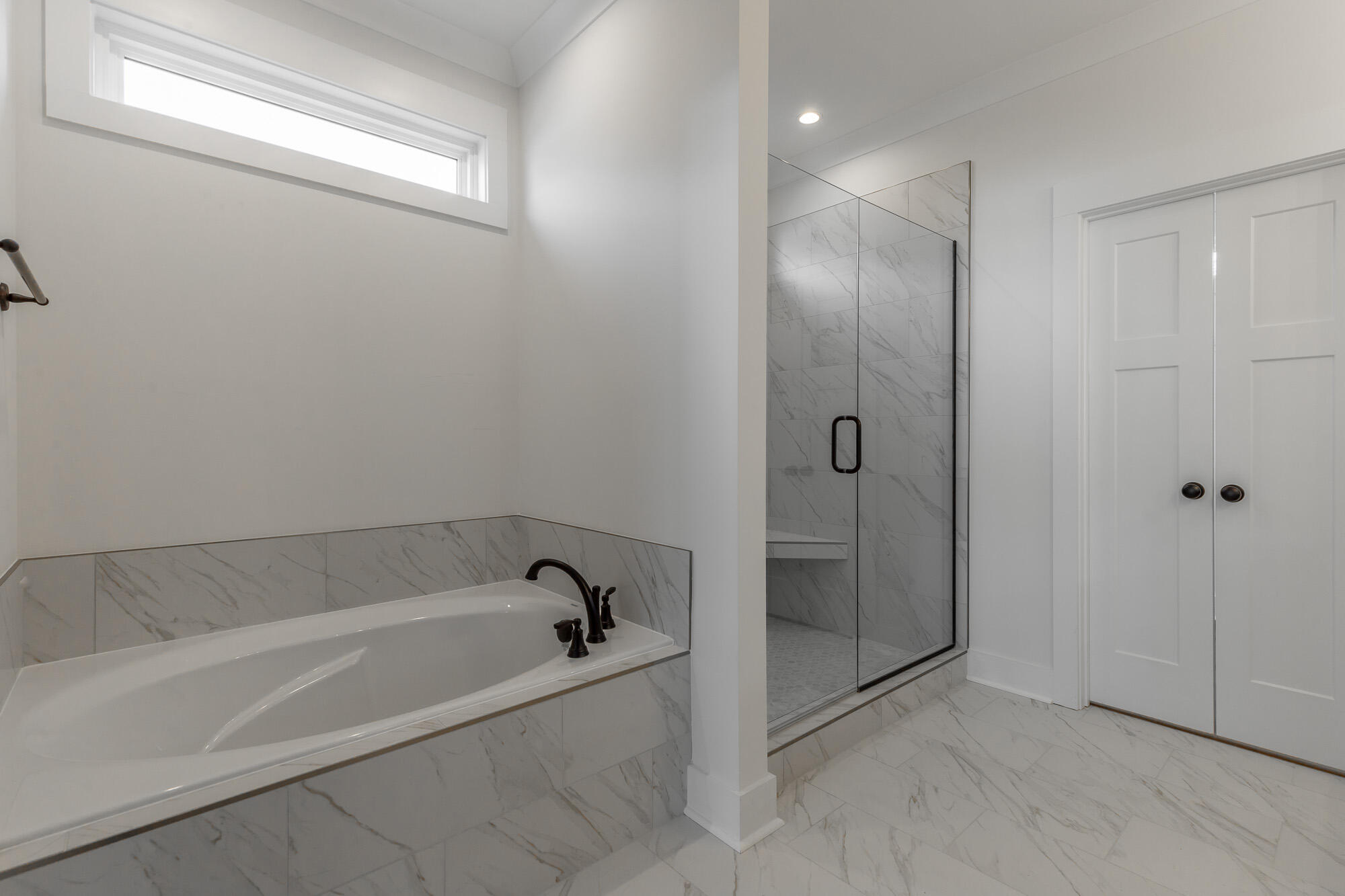 859 Live Oak Road, Ringgold