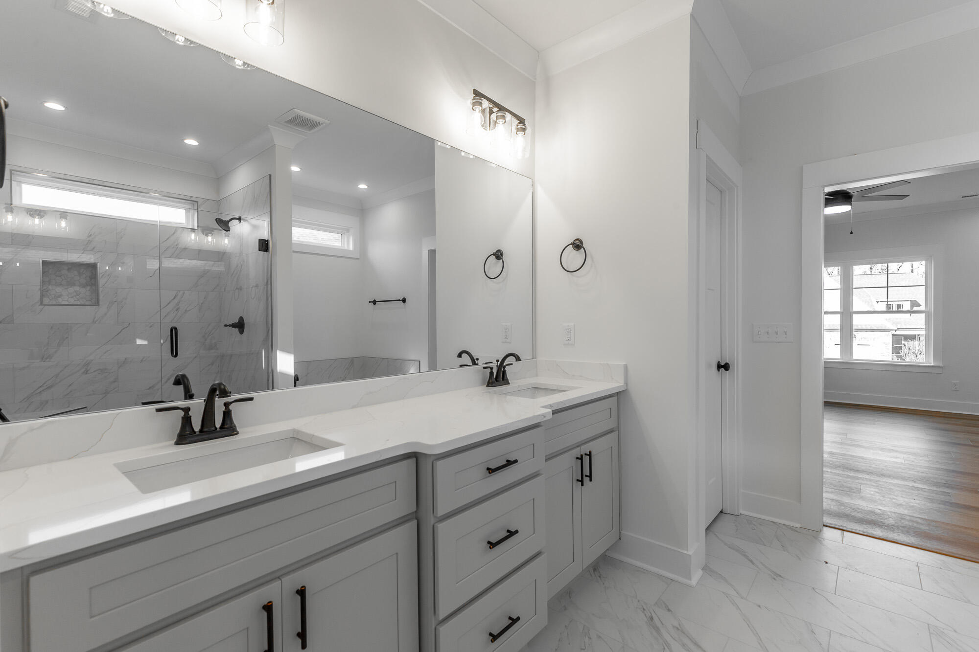 859 Live Oak Road, Ringgold