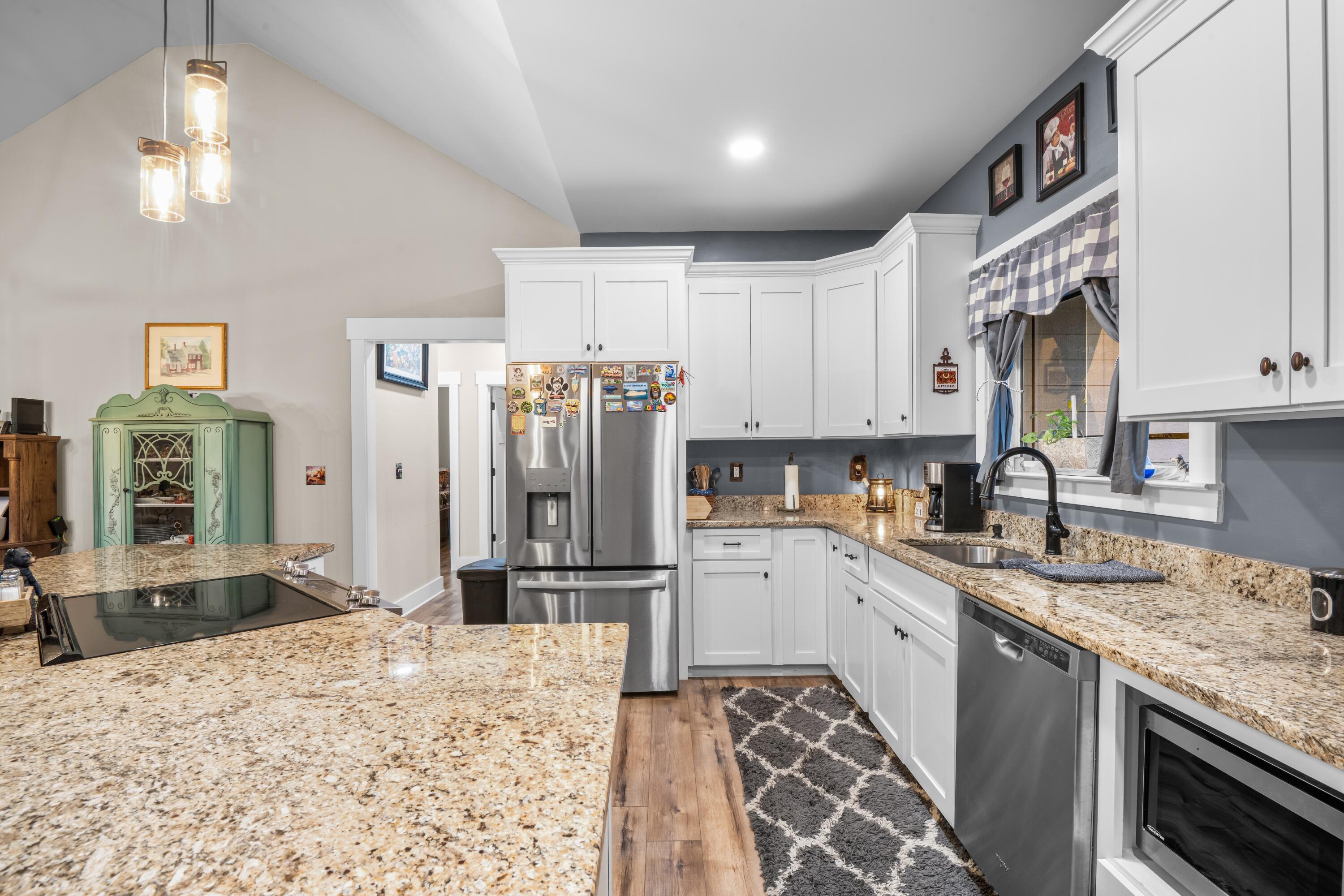 84 Star Way, Chatsworth