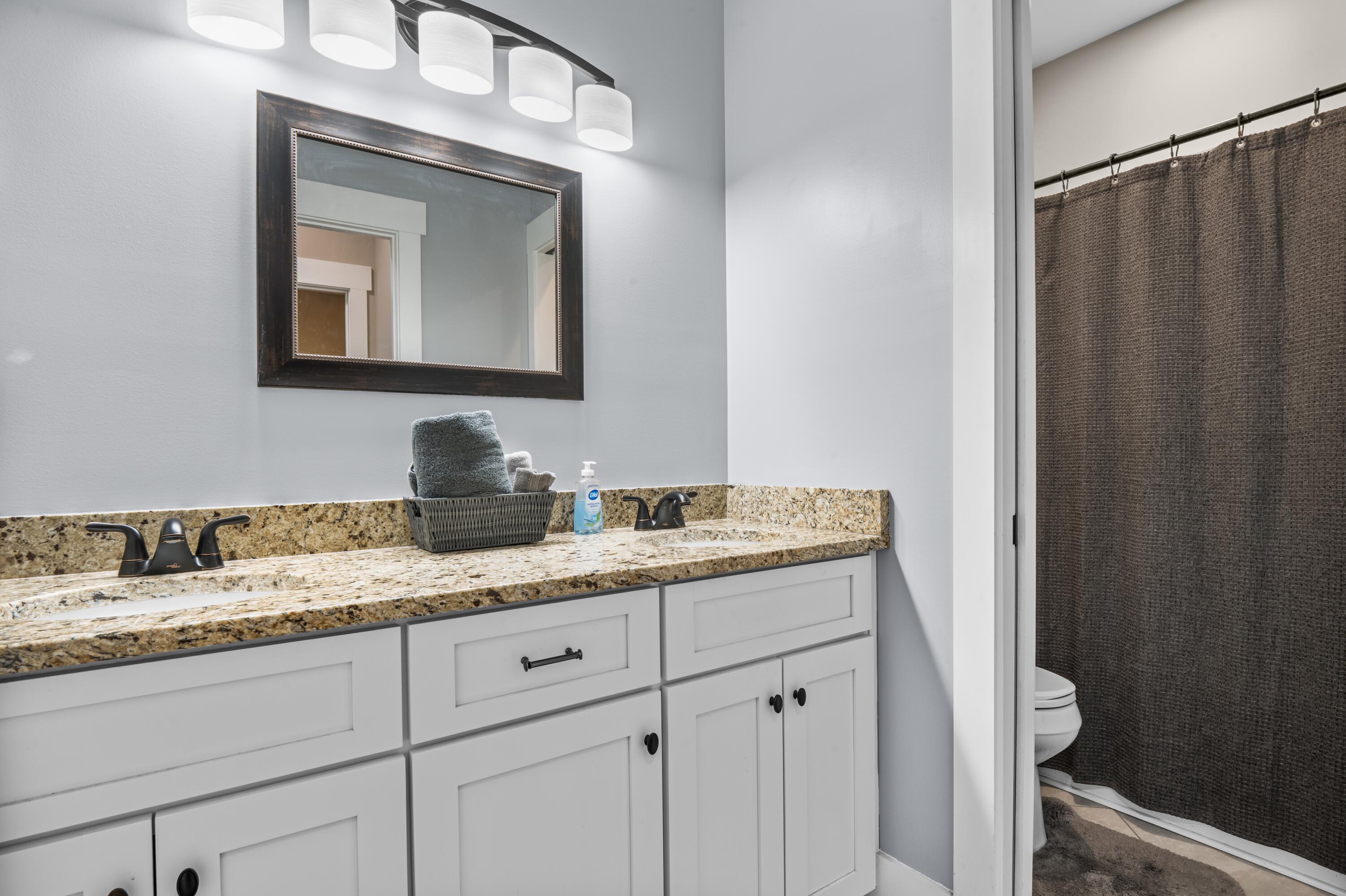 84 Star Way, Chatsworth