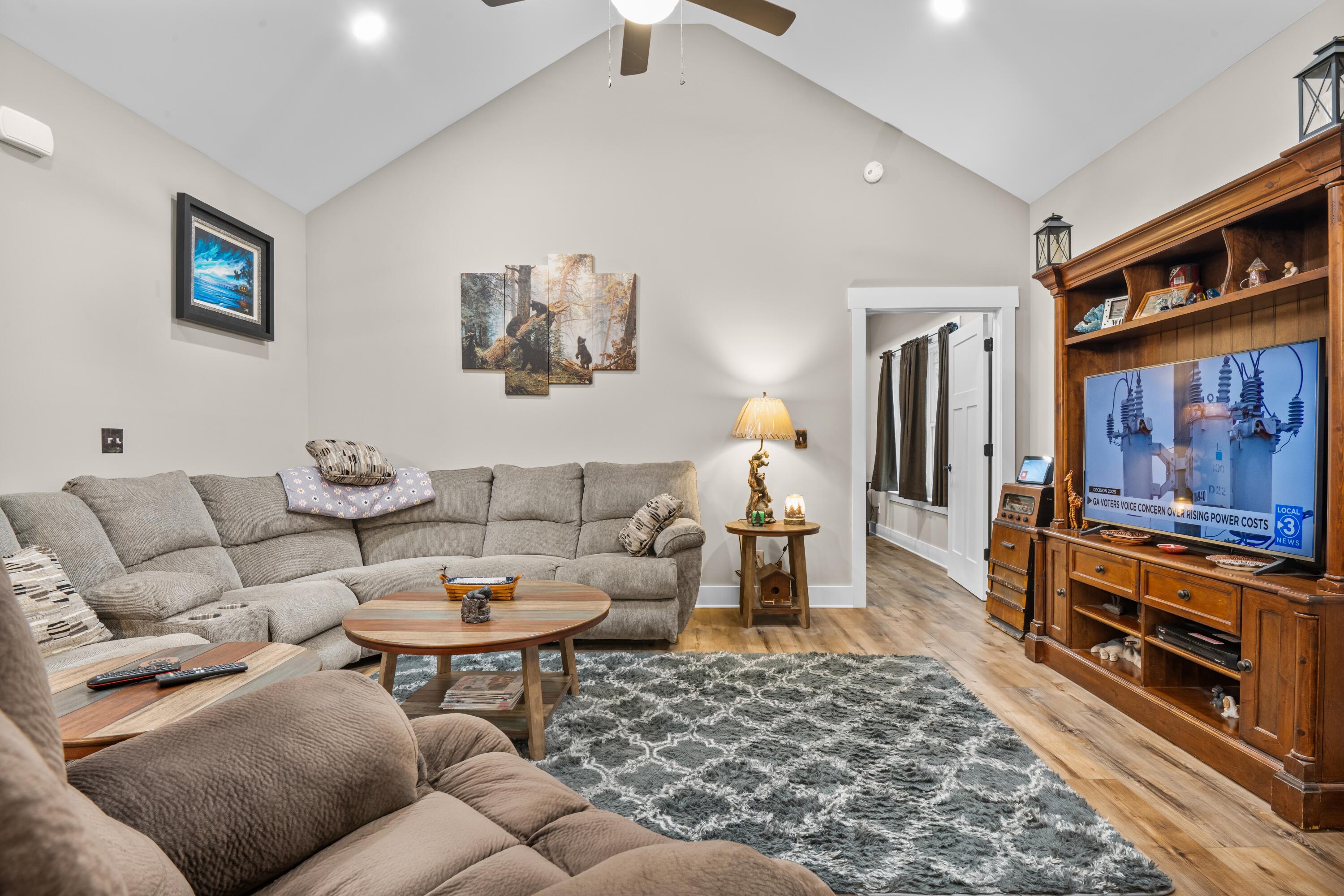 84 Star Way, Chatsworth