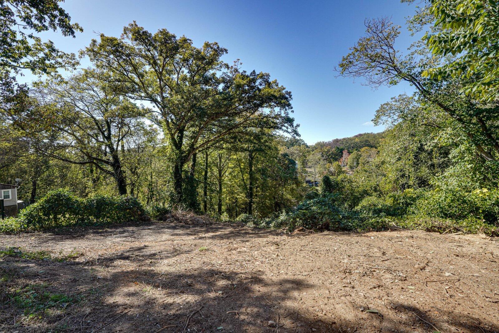 927 Hulana Street, Rossville