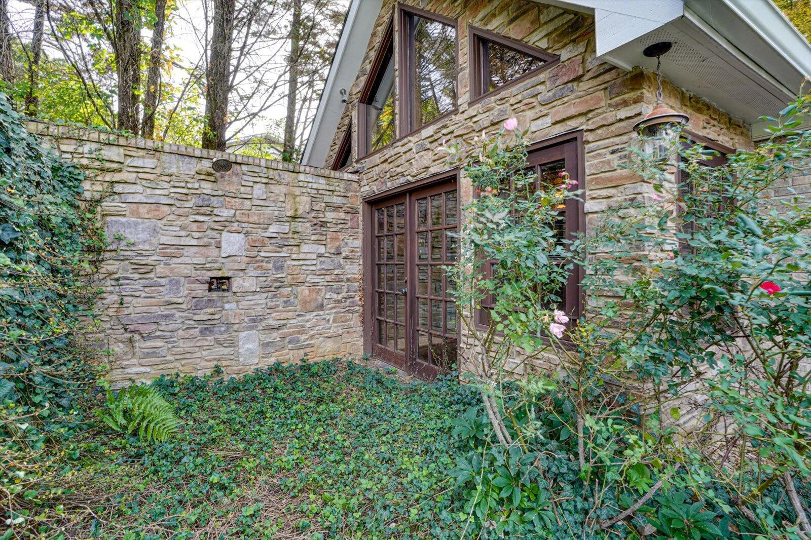 5812 Lake Resort Drive, Hixson