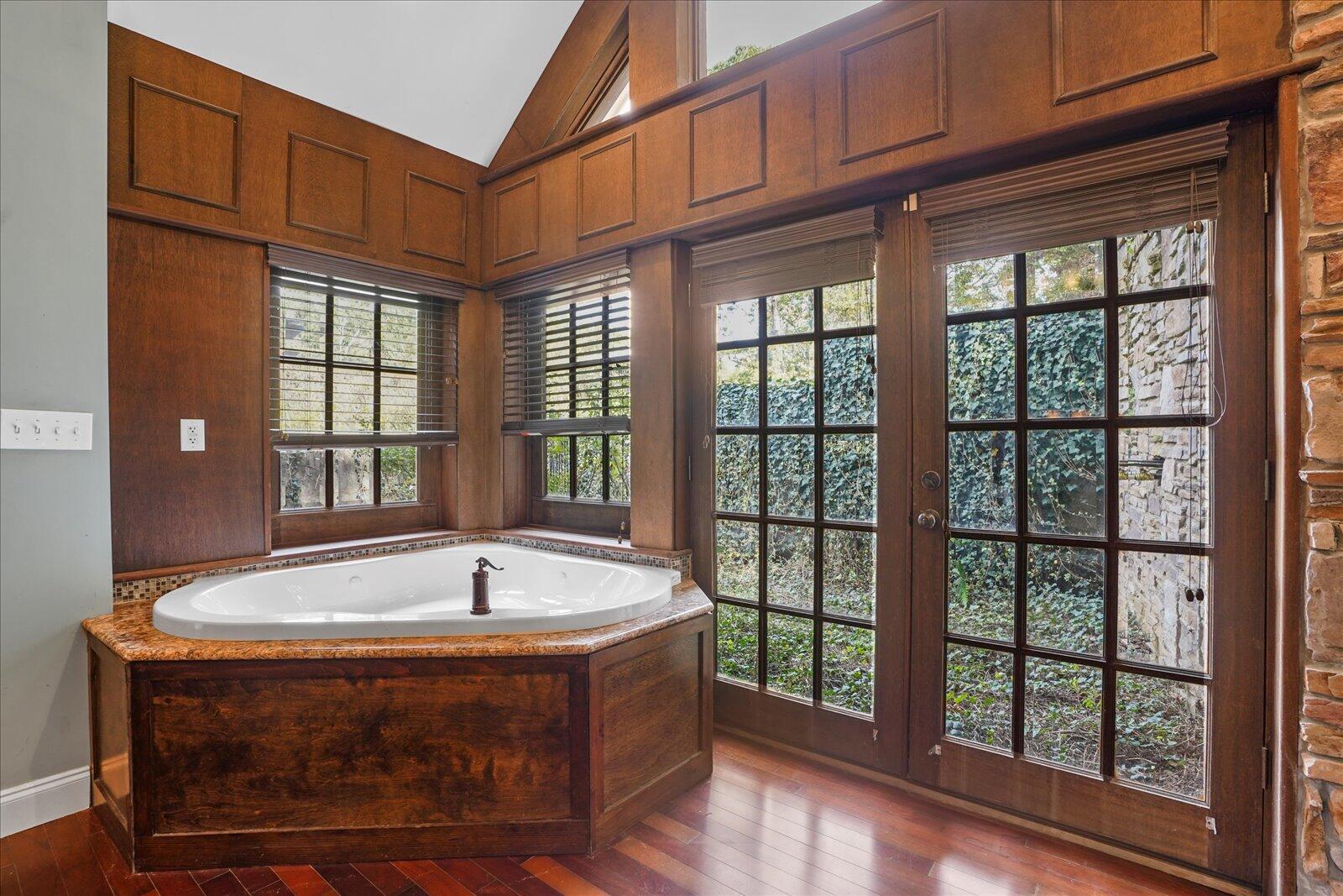5812 Lake Resort Drive, Hixson