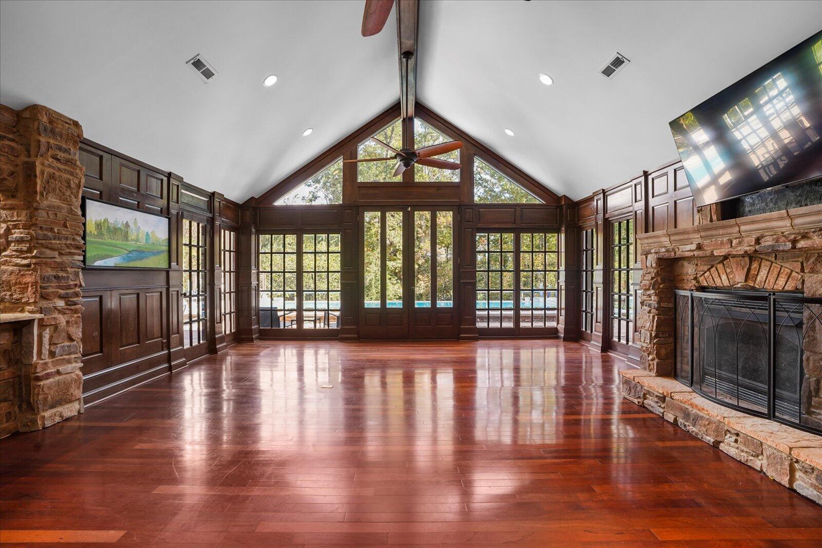 5812 Lake Resort Drive, Hixson