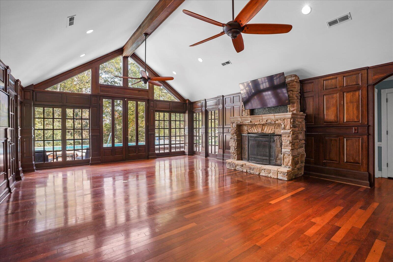 5812 Lake Resort Drive, Hixson