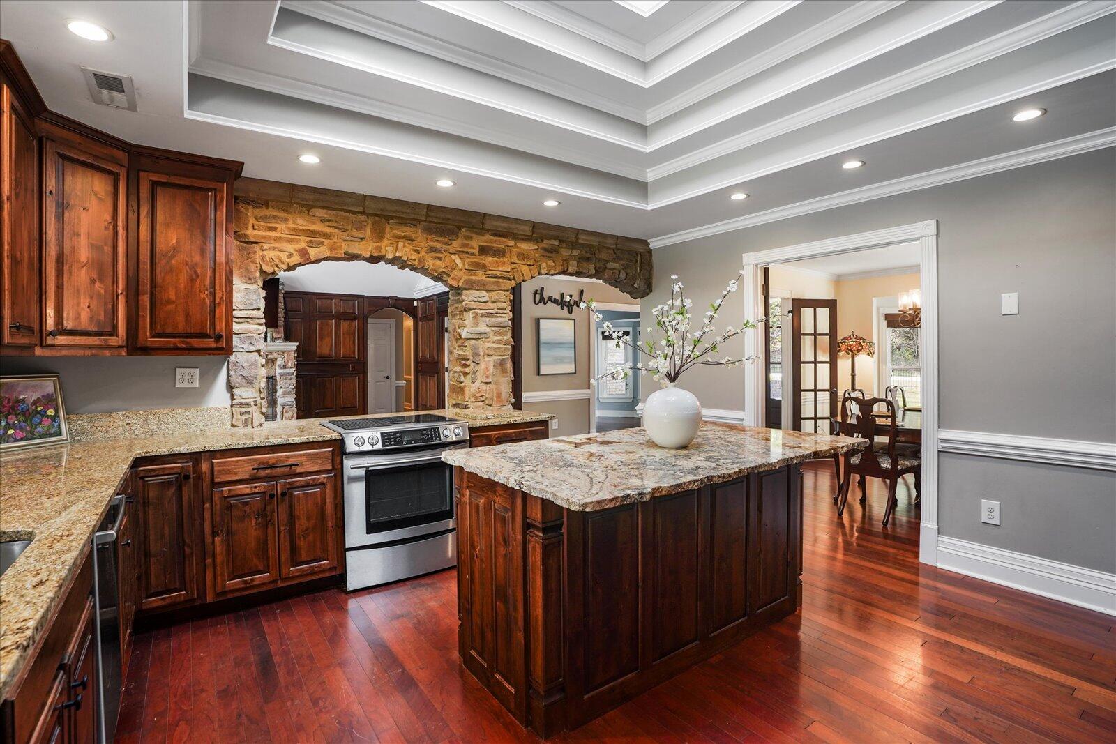 5812 Lake Resort Drive, Hixson