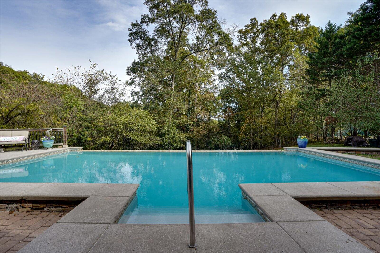 5812 Lake Resort Drive, Hixson