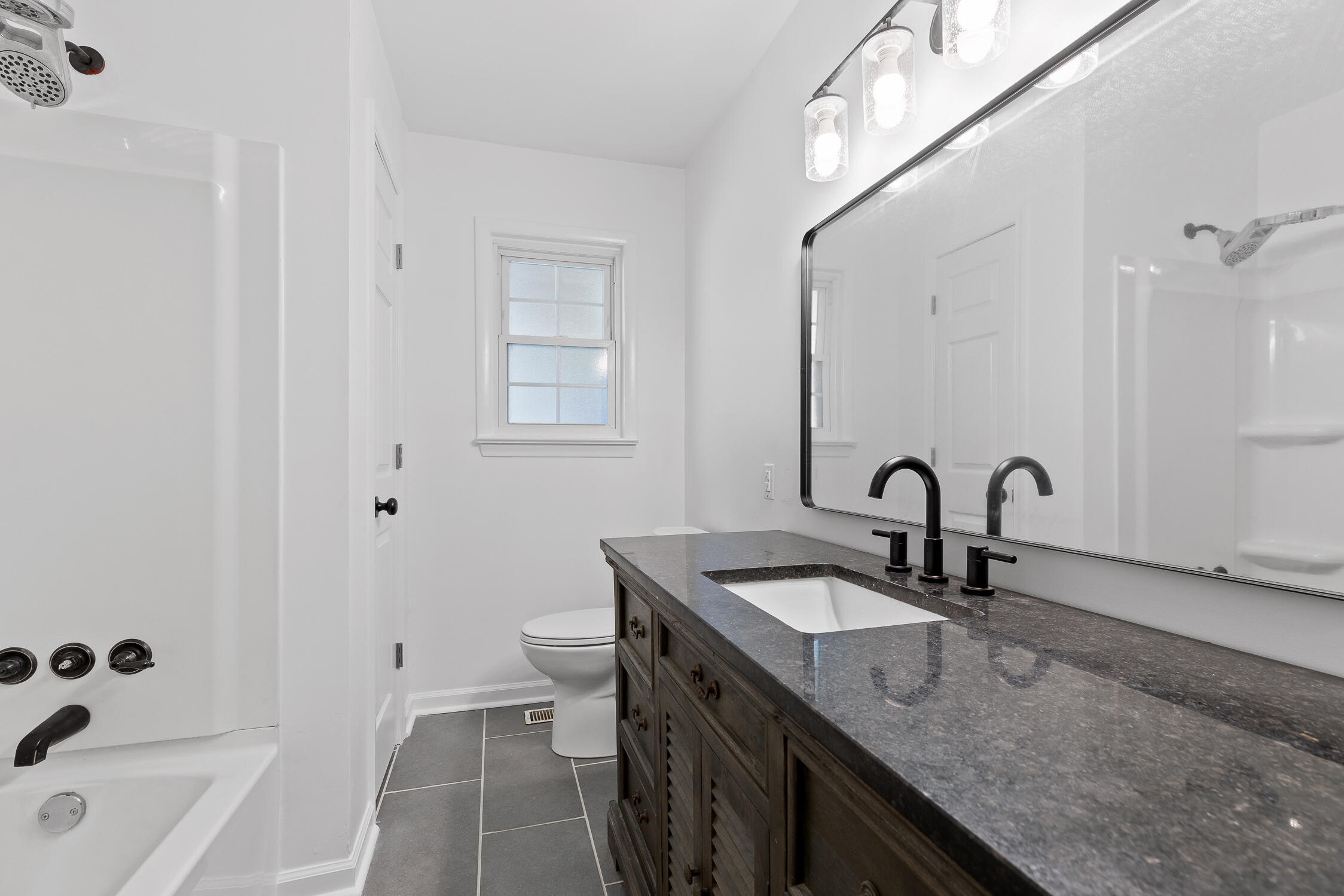 34 Sharon Lane, Ringgold