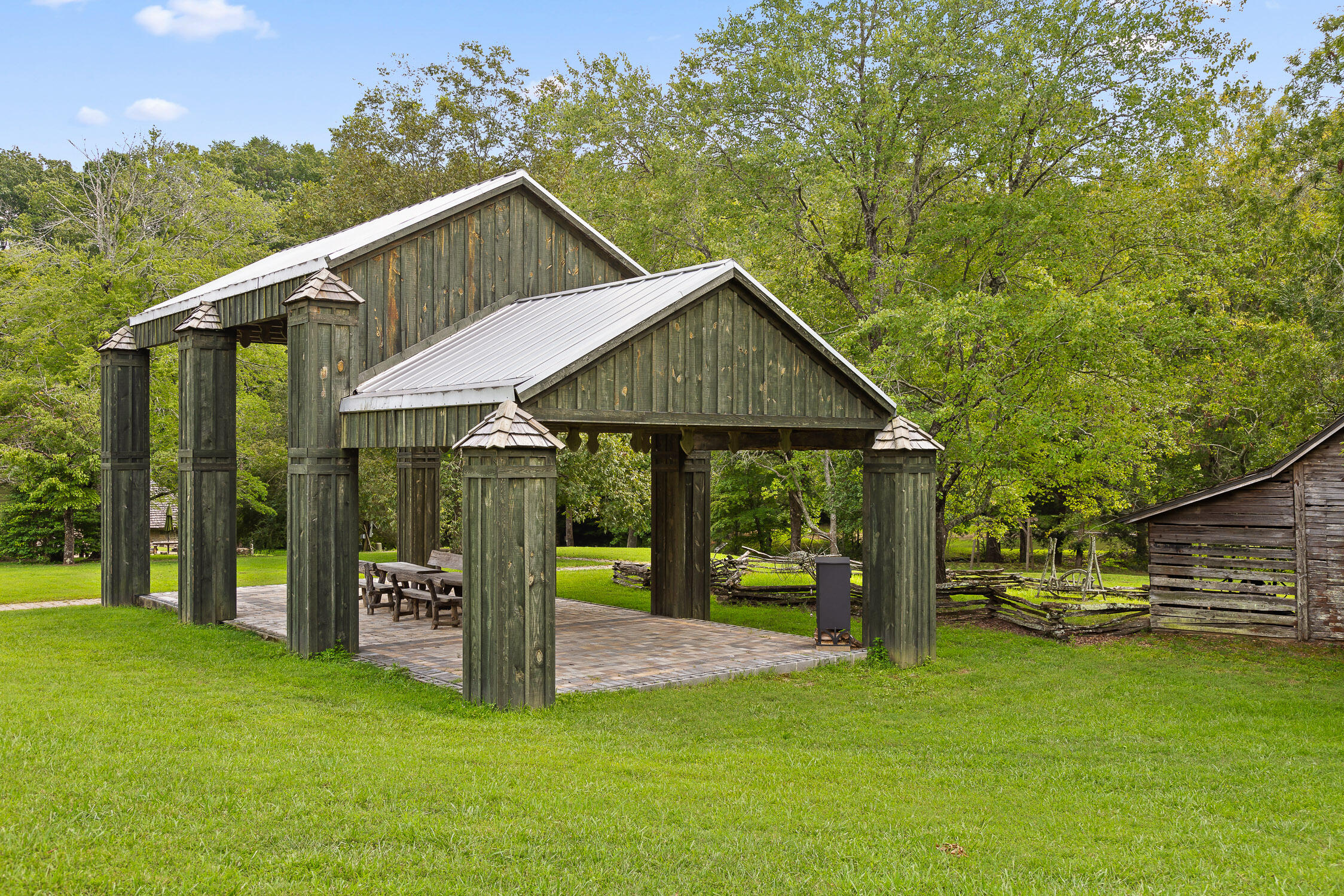 0 Mountain Parkway, 101