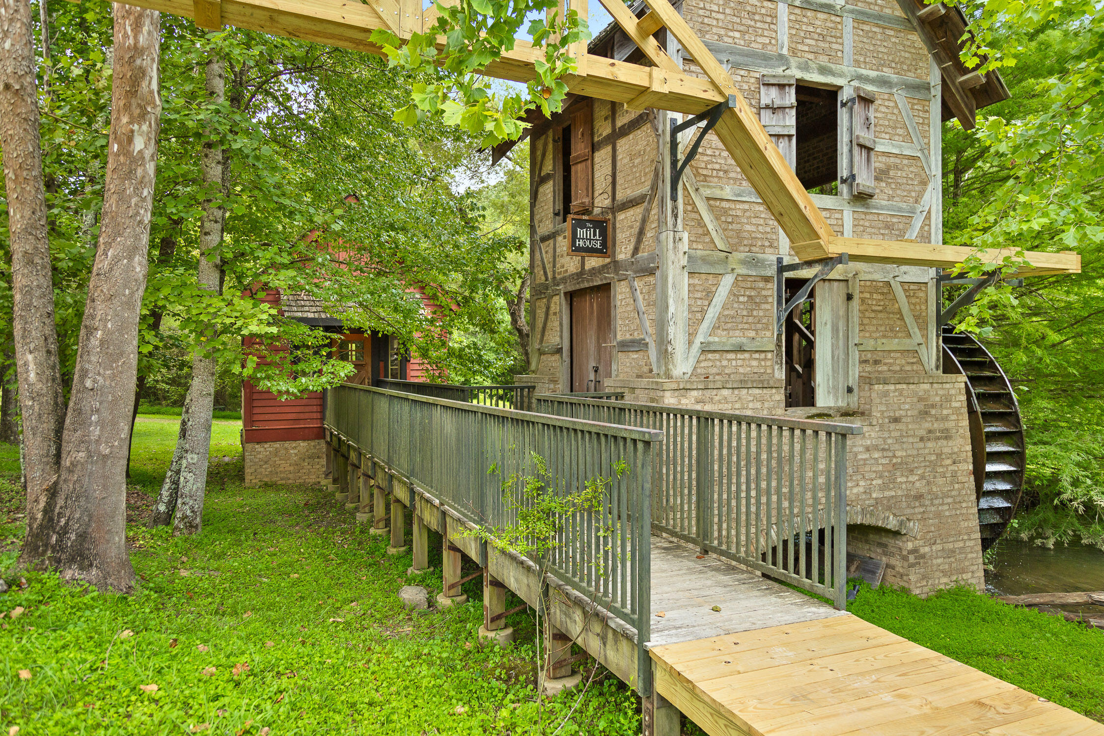 0 Mountain Parkway, 101