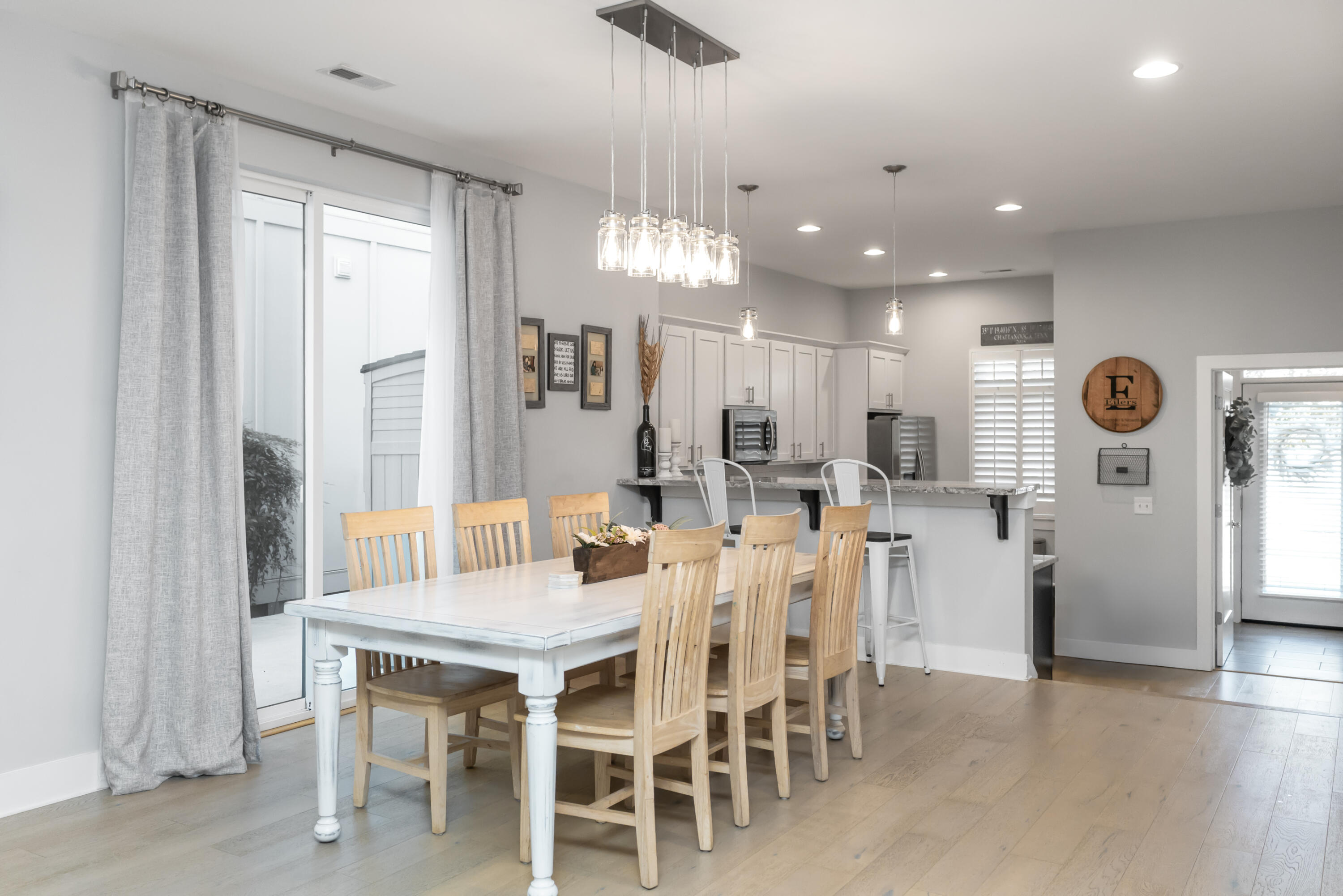 1473 Sinclair Avenue