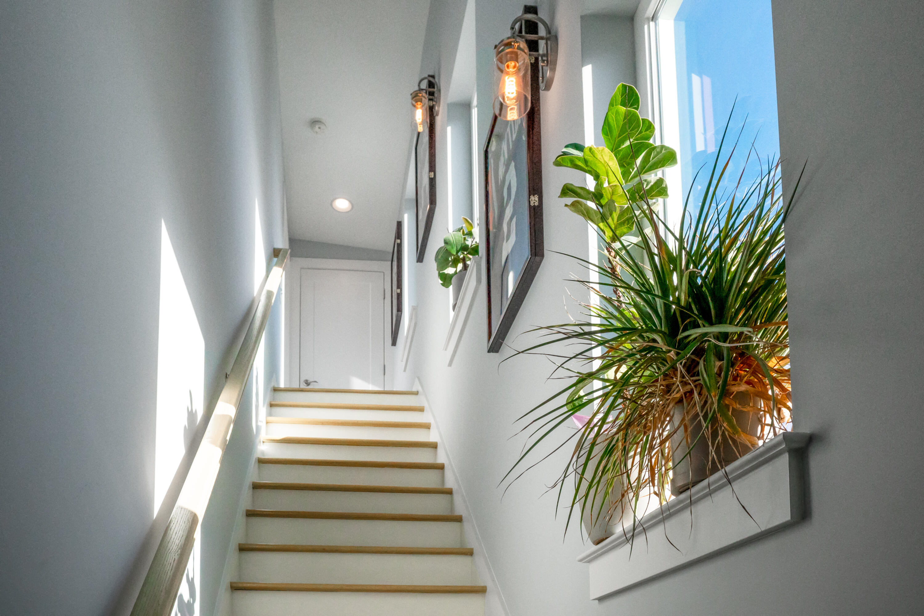 1473 Sinclair Avenue