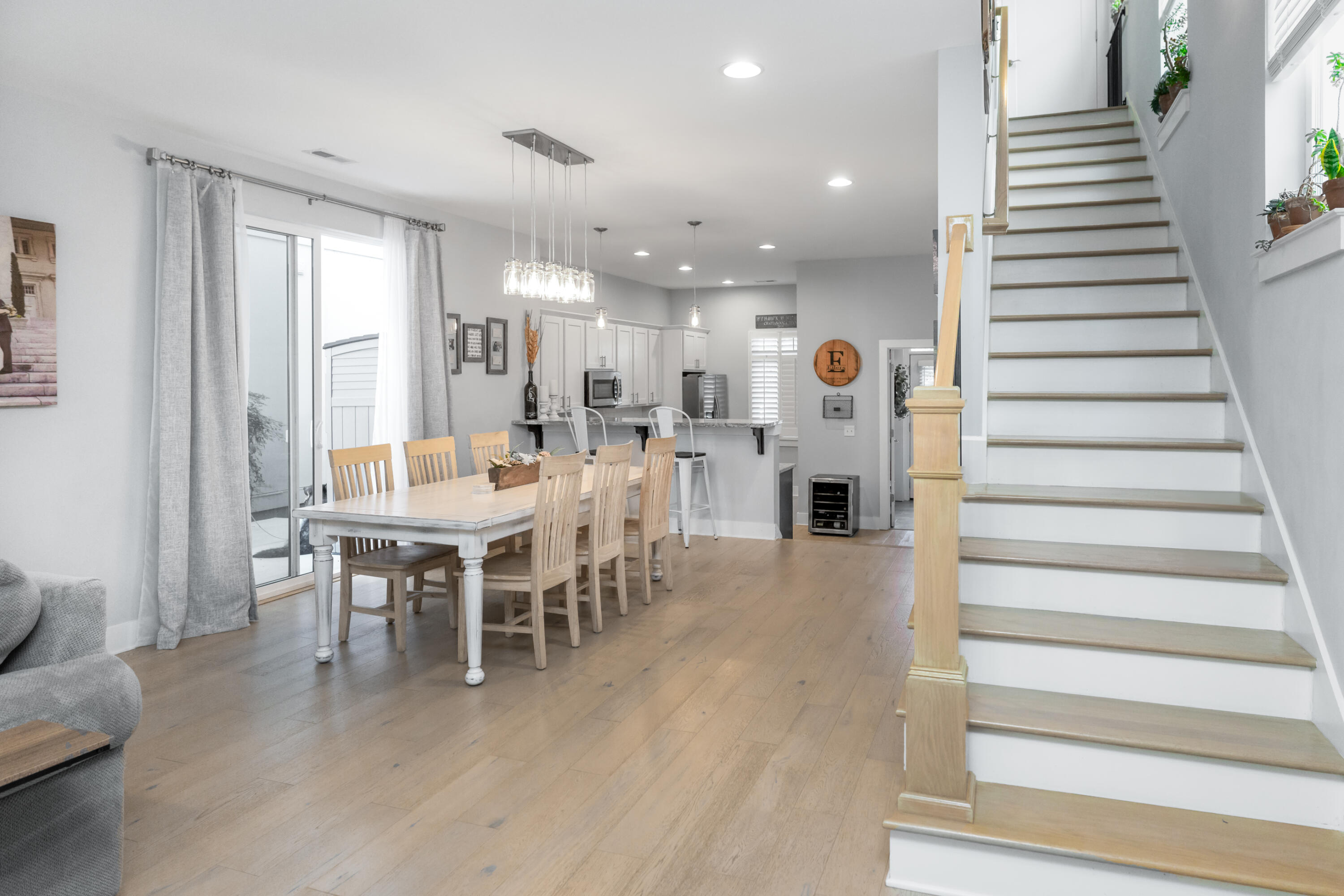 1473 Sinclair Avenue