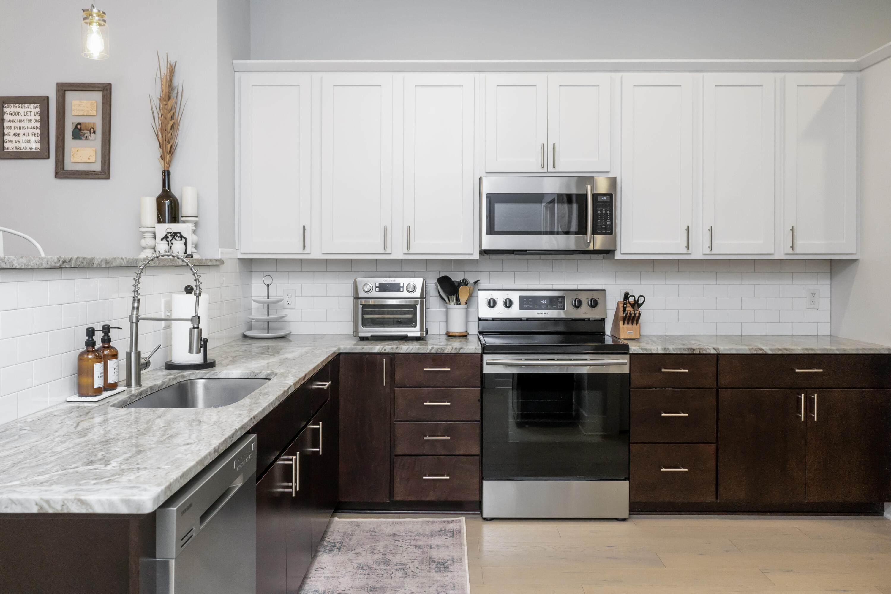 1473 Sinclair Avenue