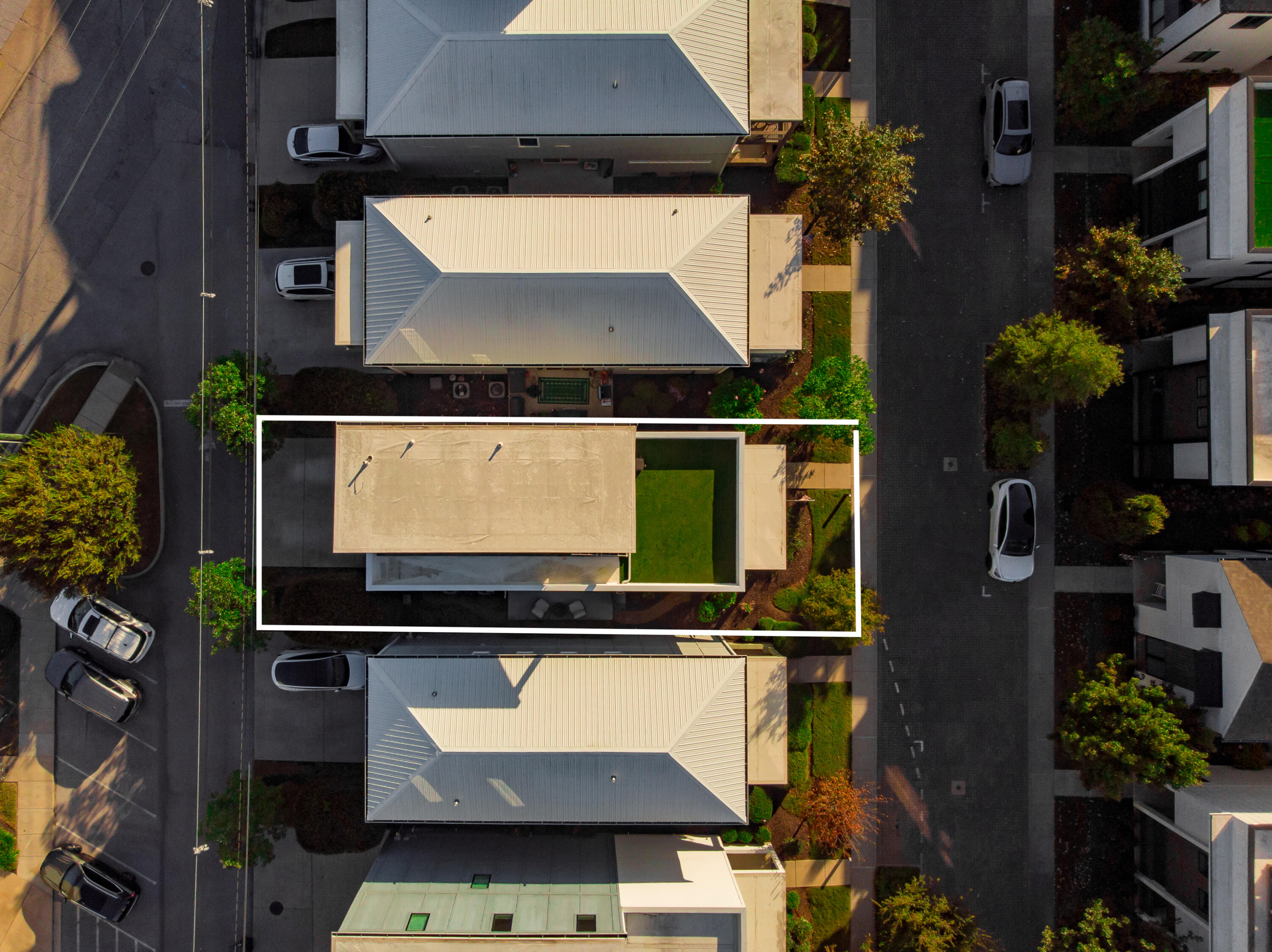 1473 Sinclair Avenue