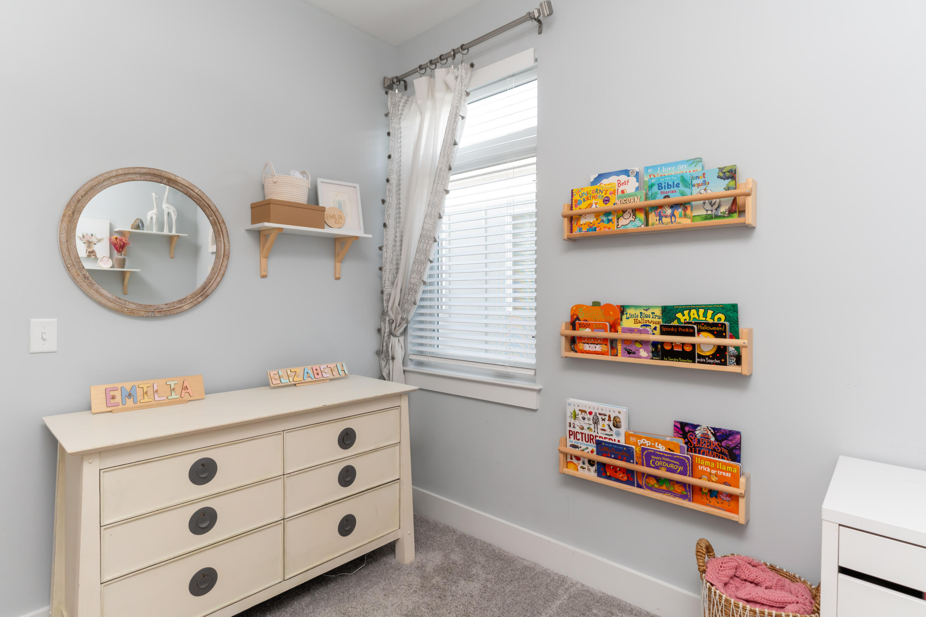 1473 Sinclair Avenue