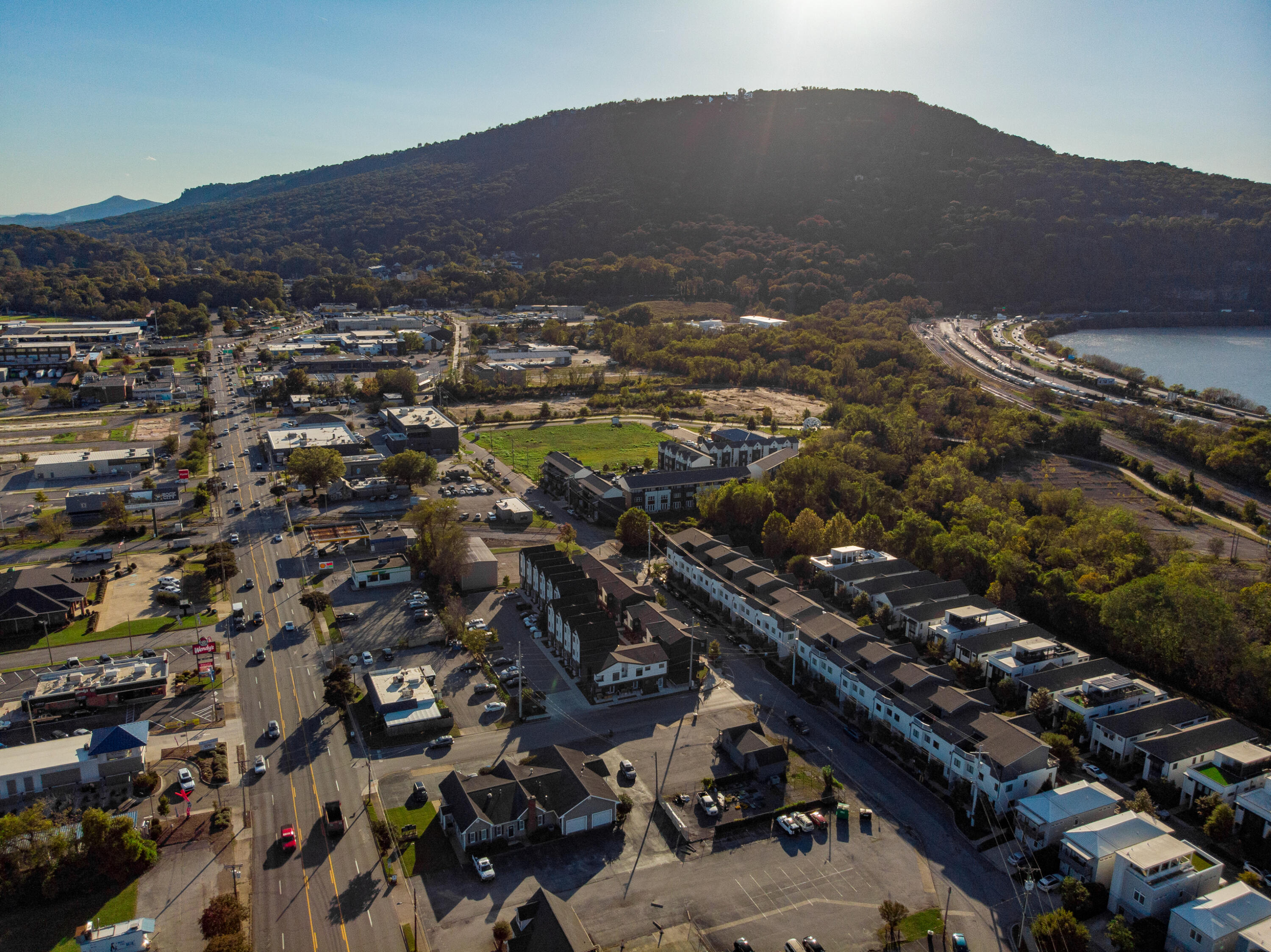 1473 Sinclair Avenue