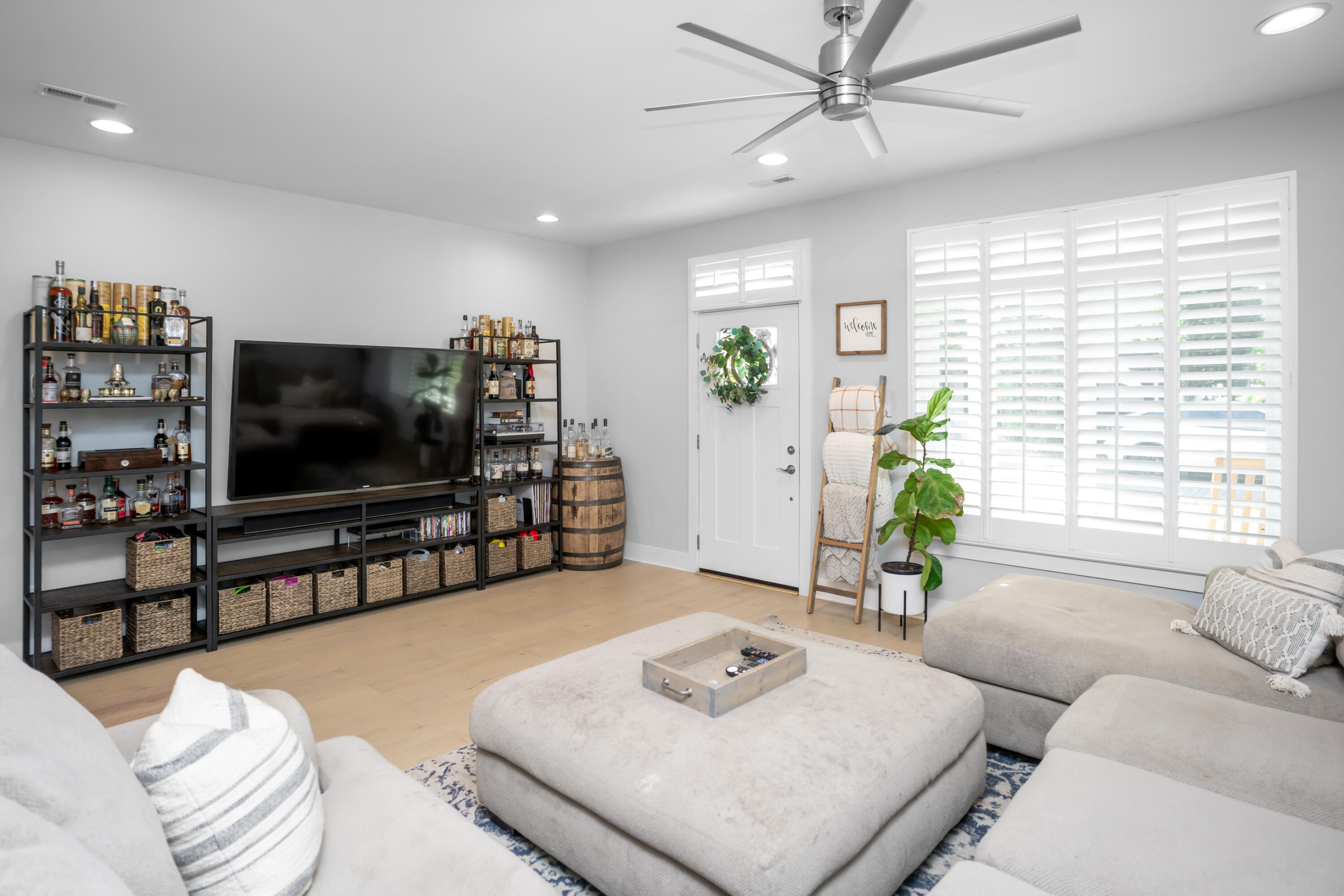 1473 Sinclair Avenue