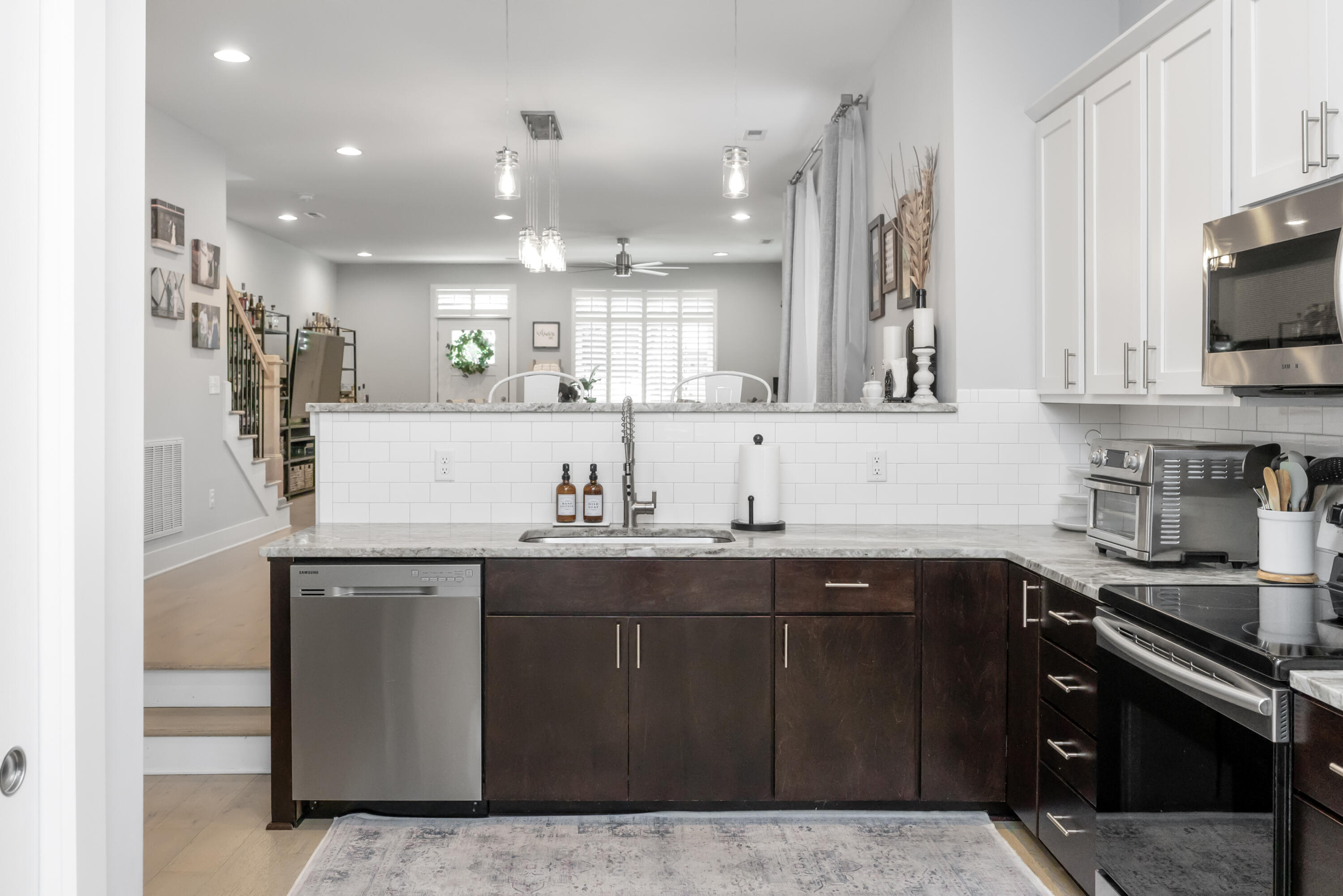 1473 Sinclair Avenue