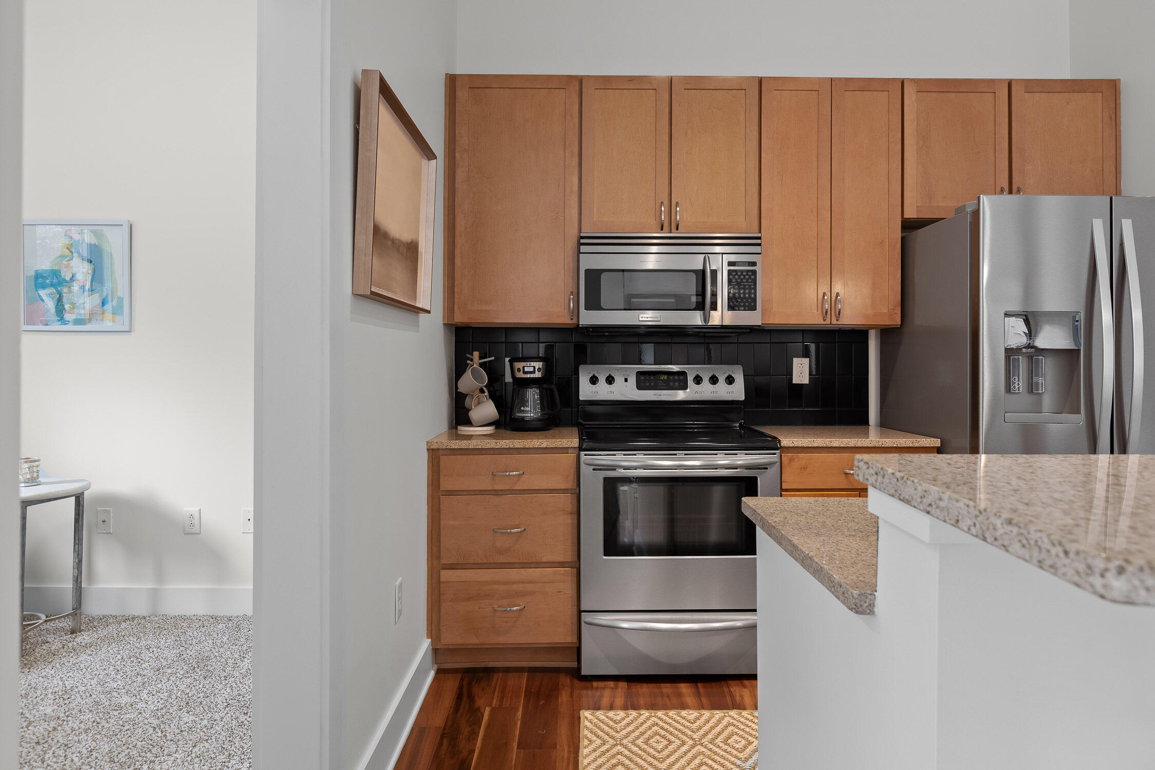 129 Walnut Street, 122