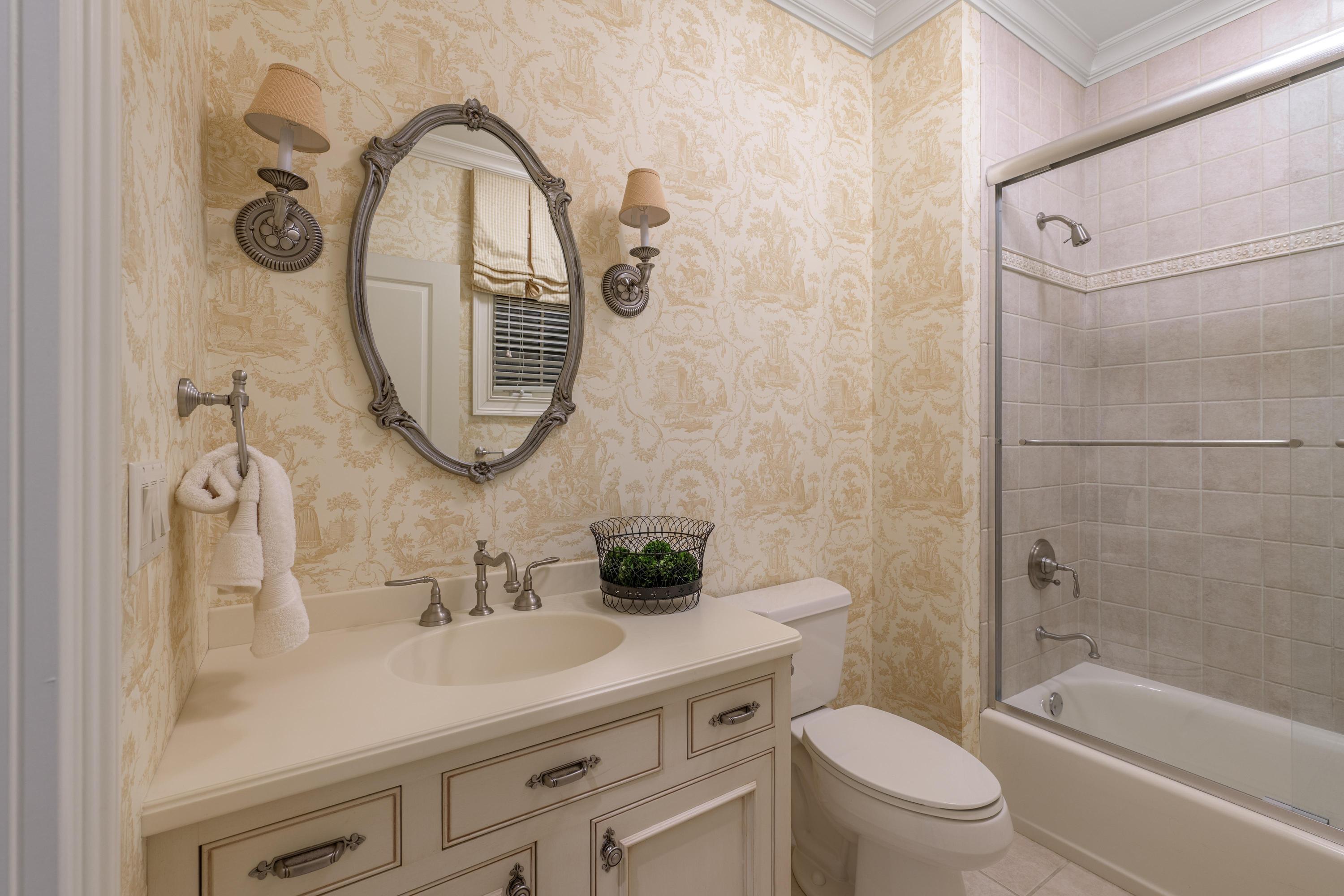 5636 Mountain Breeze Drive