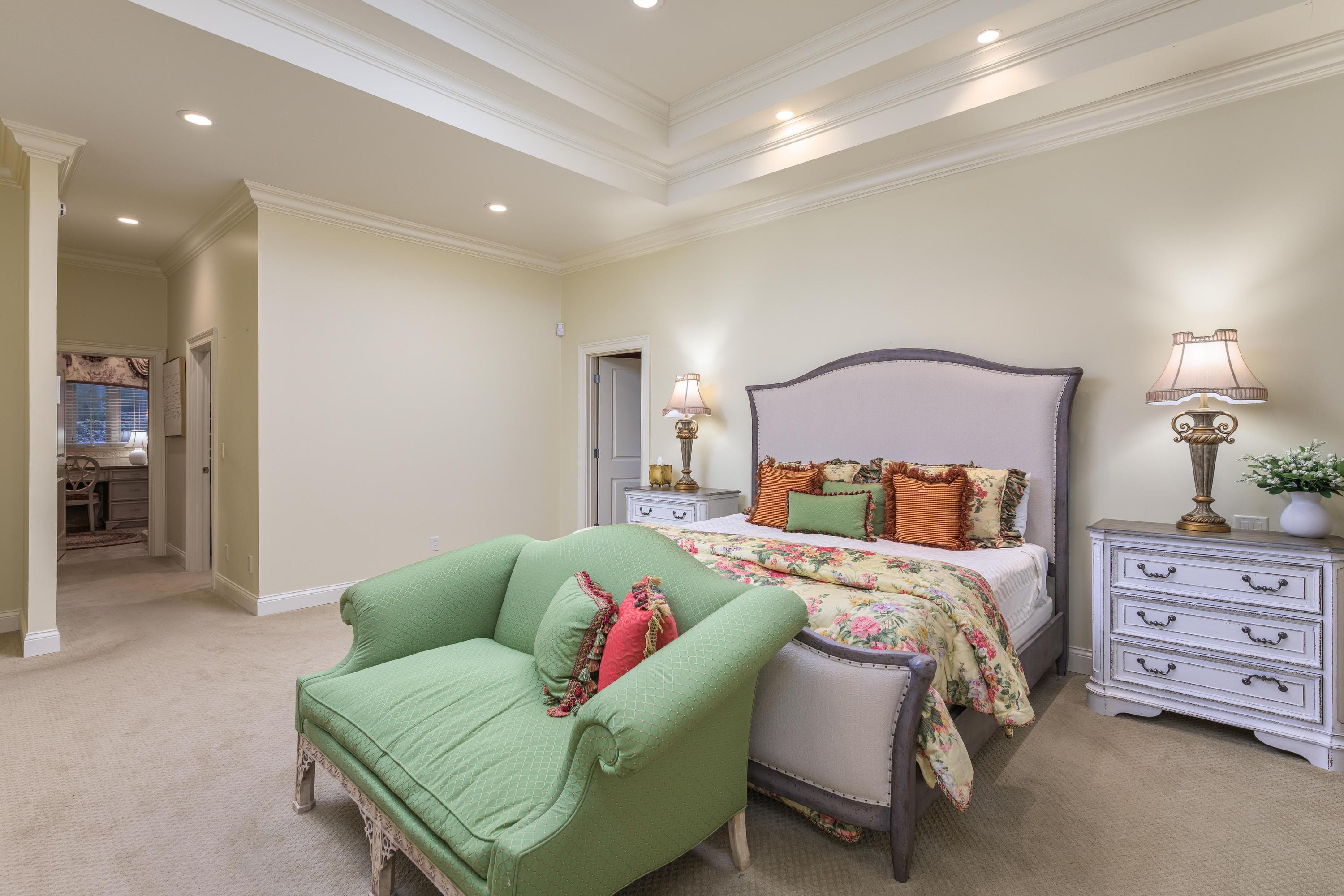 5636 Mountain Breeze Drive