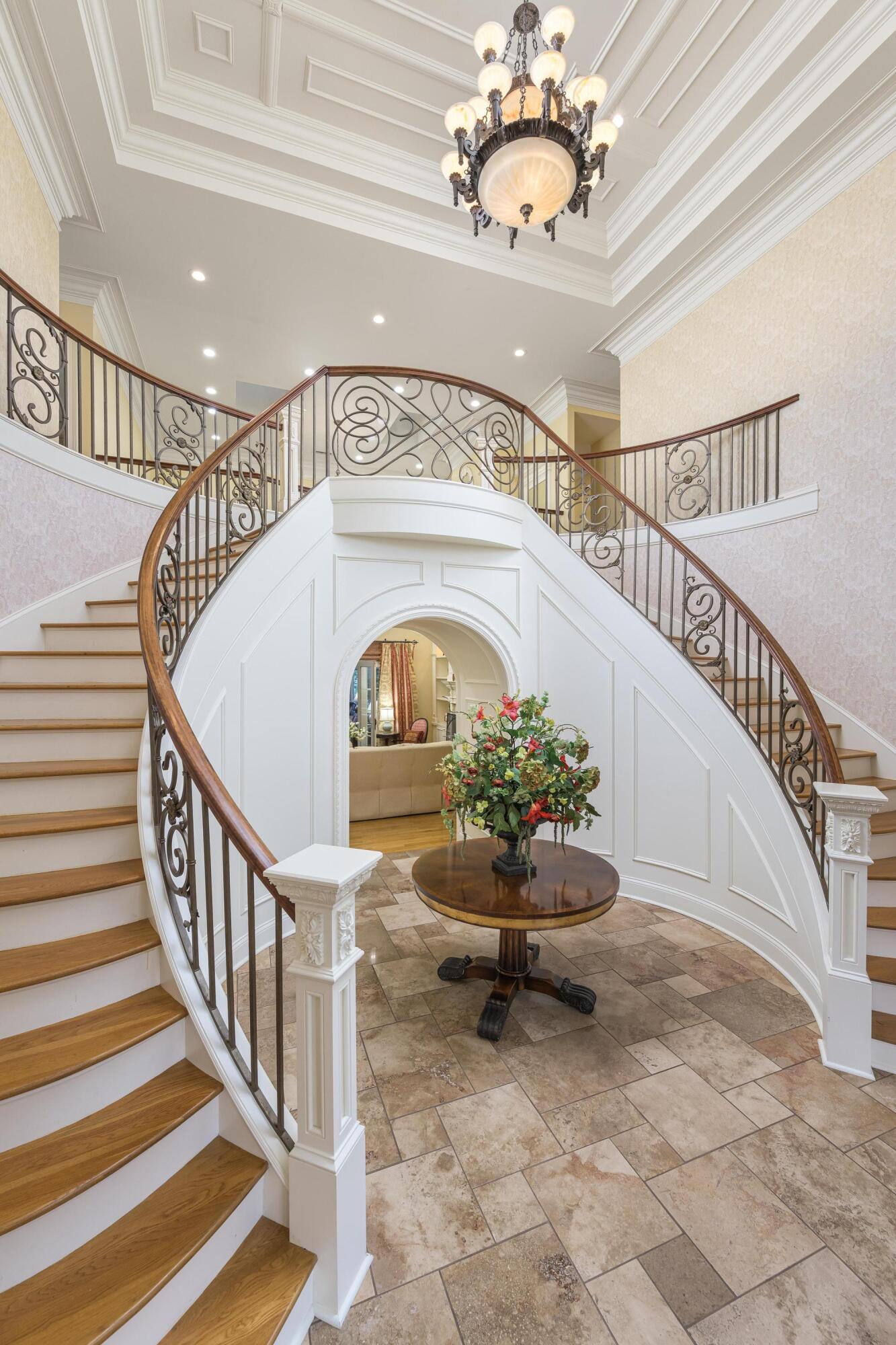 5636 Mountain Breeze Drive