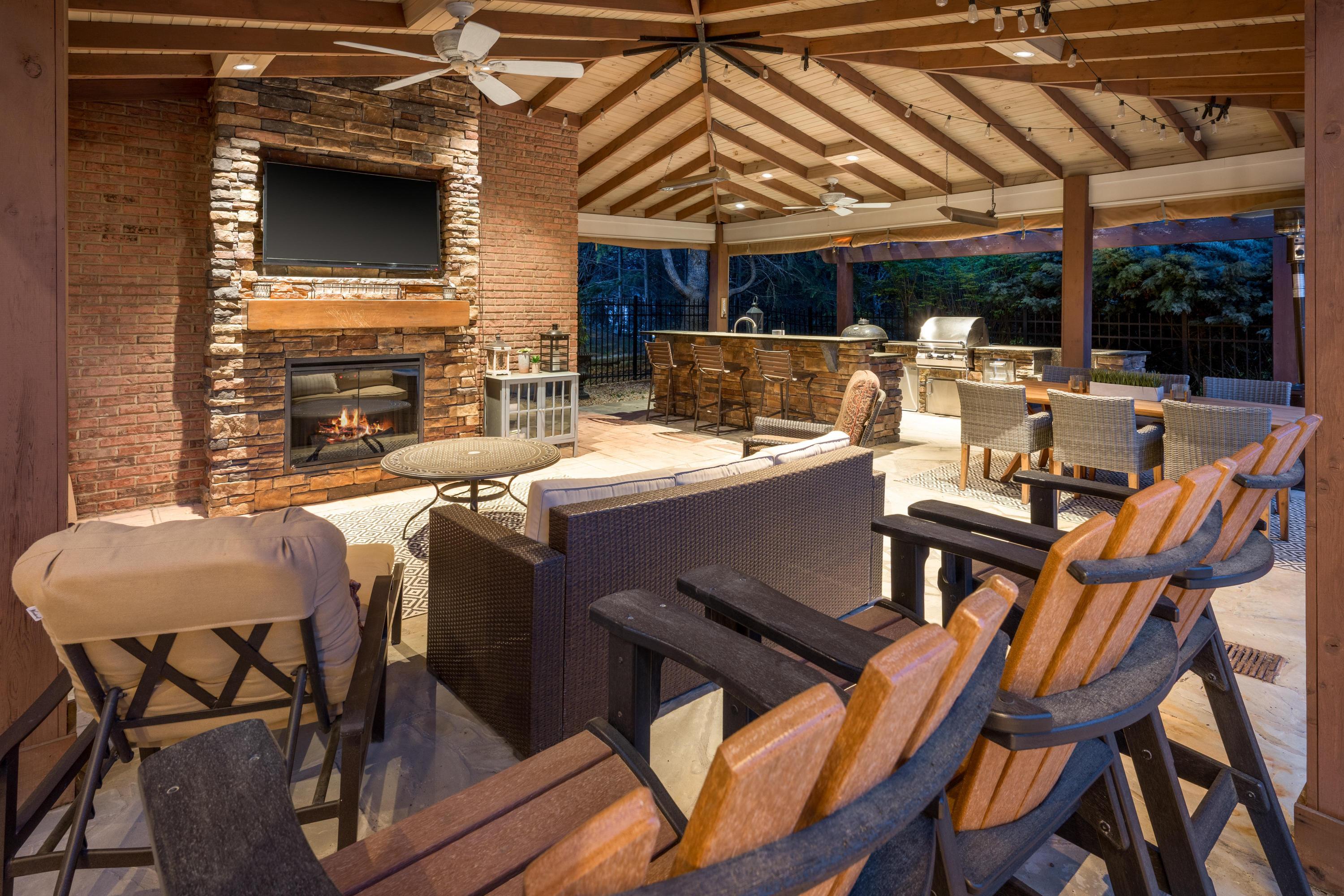 5636 Mountain Breeze Drive