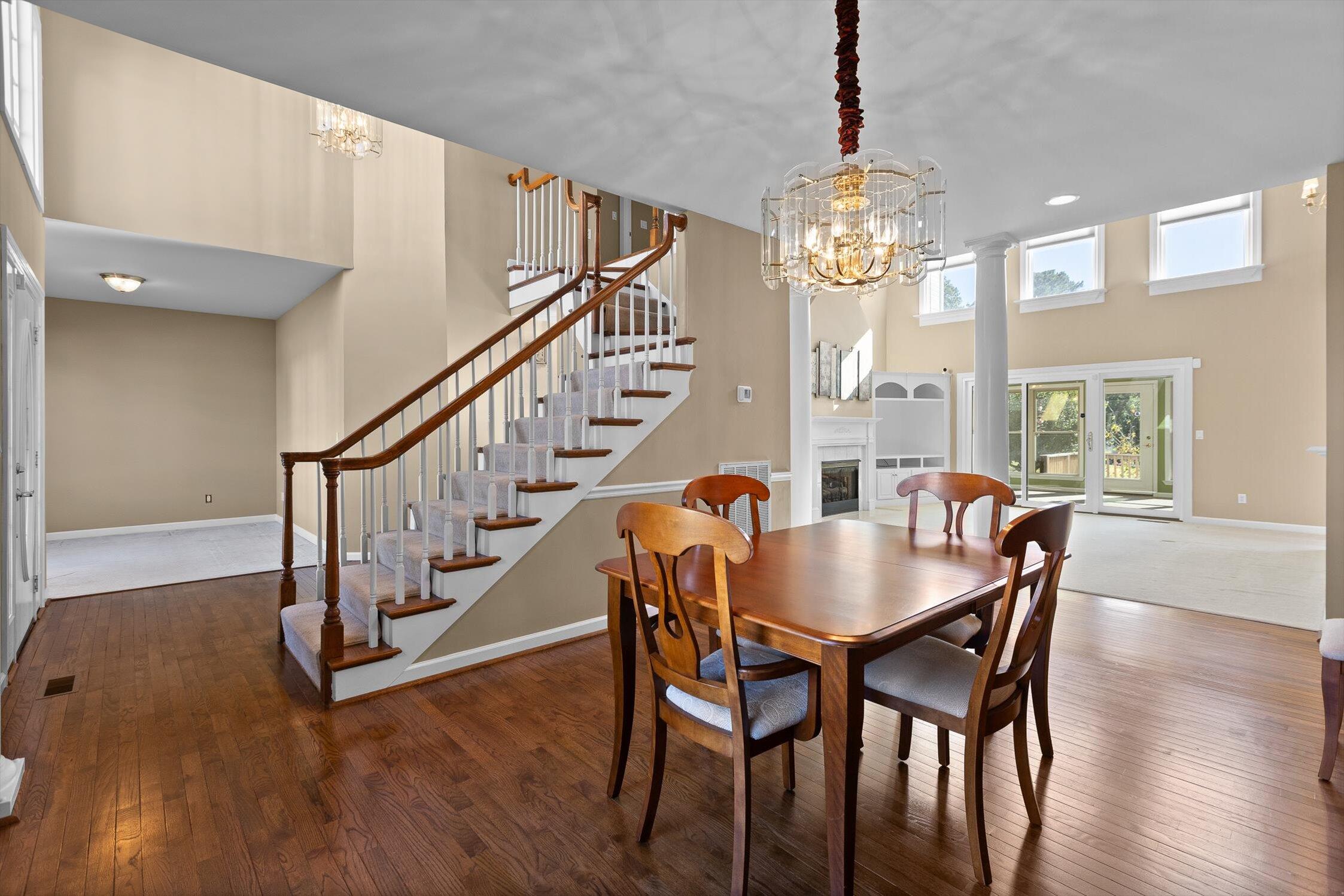 8106 Carriage Xing Lane