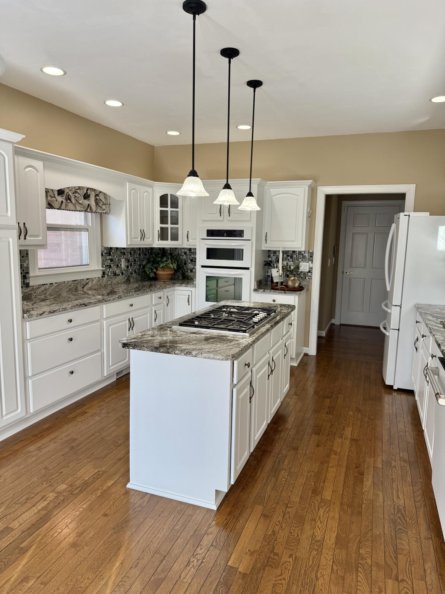 8106 Carriage Xing Lane