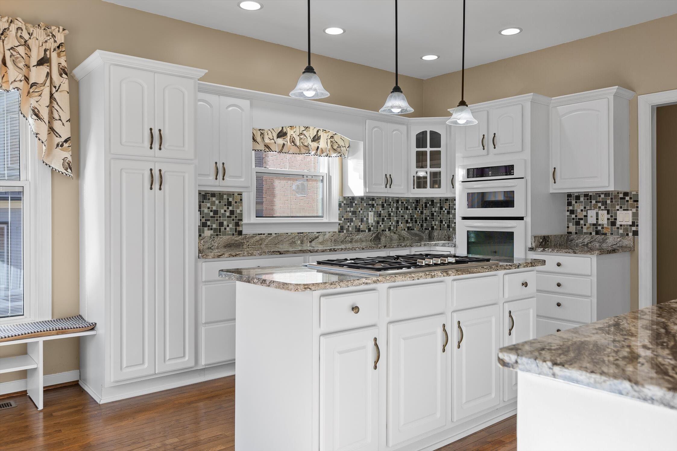 8106 Carriage Xing Lane