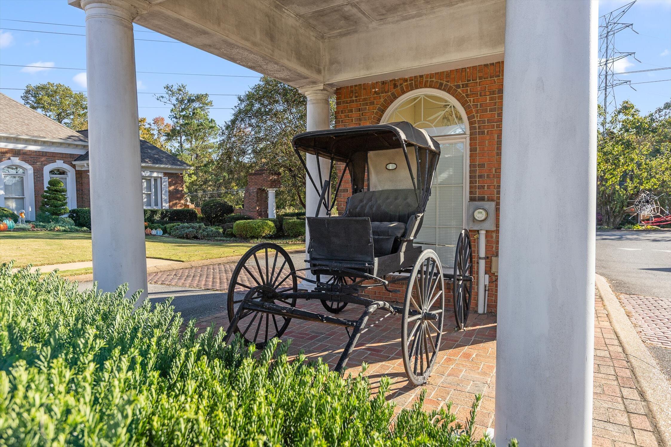 8106 Carriage Xing Lane