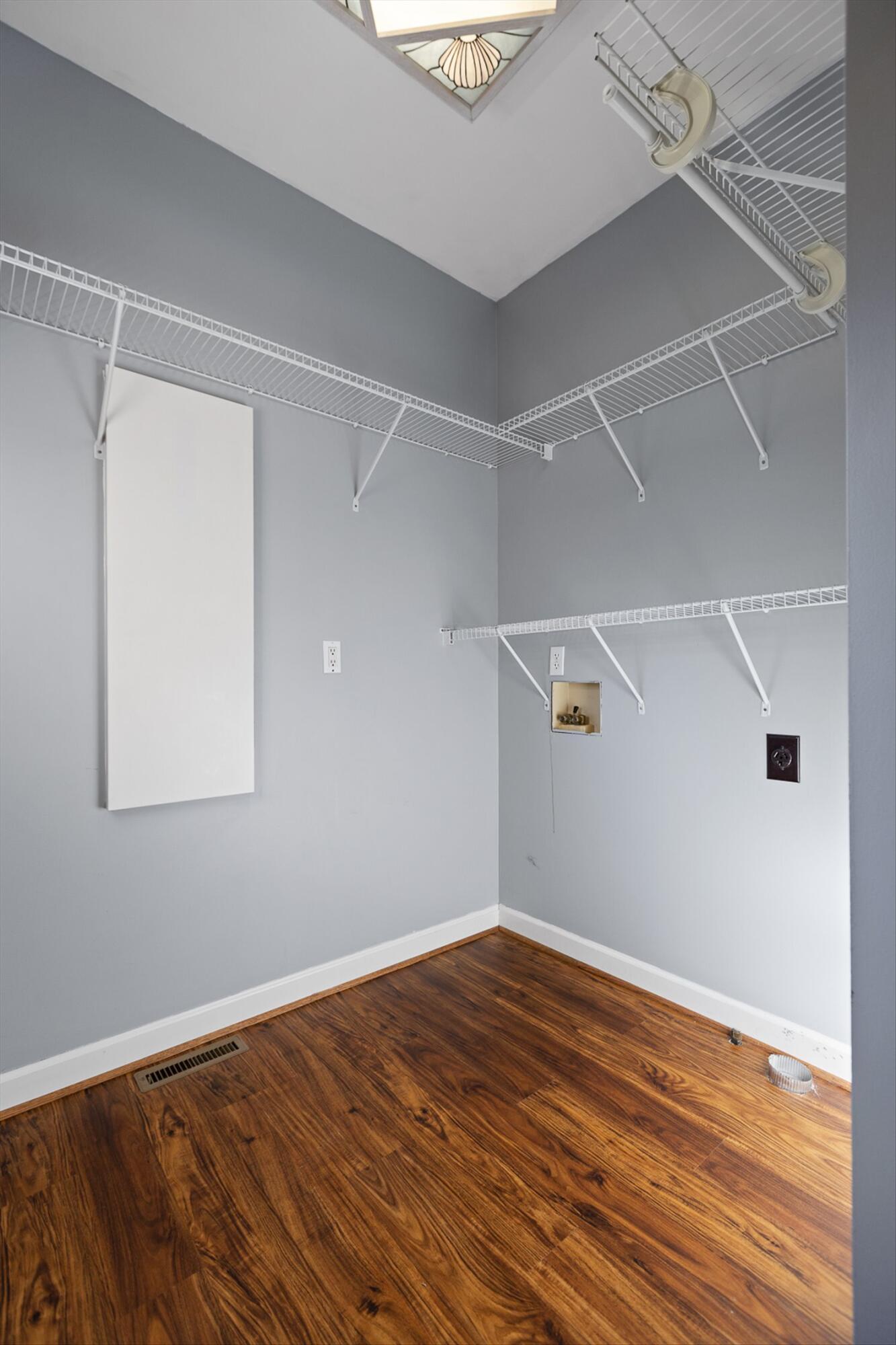 8106 Carriage Xing Lane